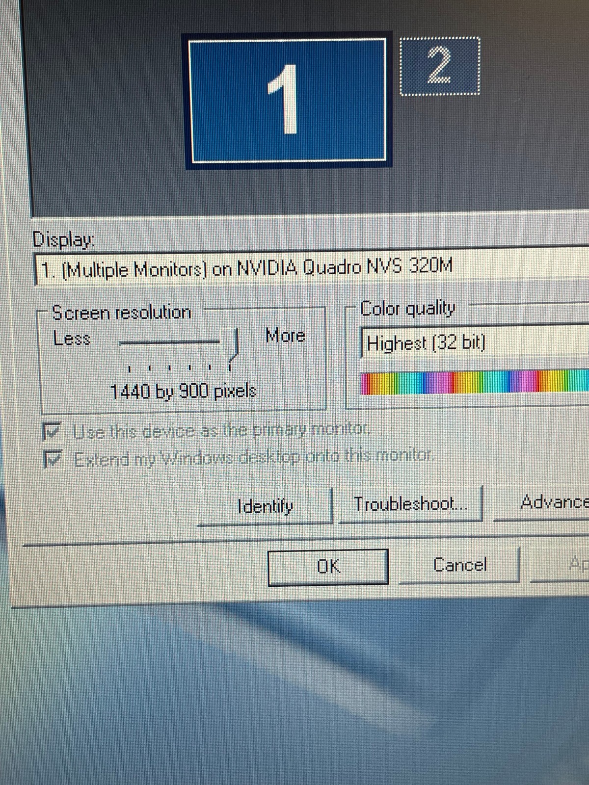 HP Compaq 8710P Core 2 Duo T8100 2100MHz 2 GB 320GB HDD XP Pro WXGA+ Nvidia GPU
