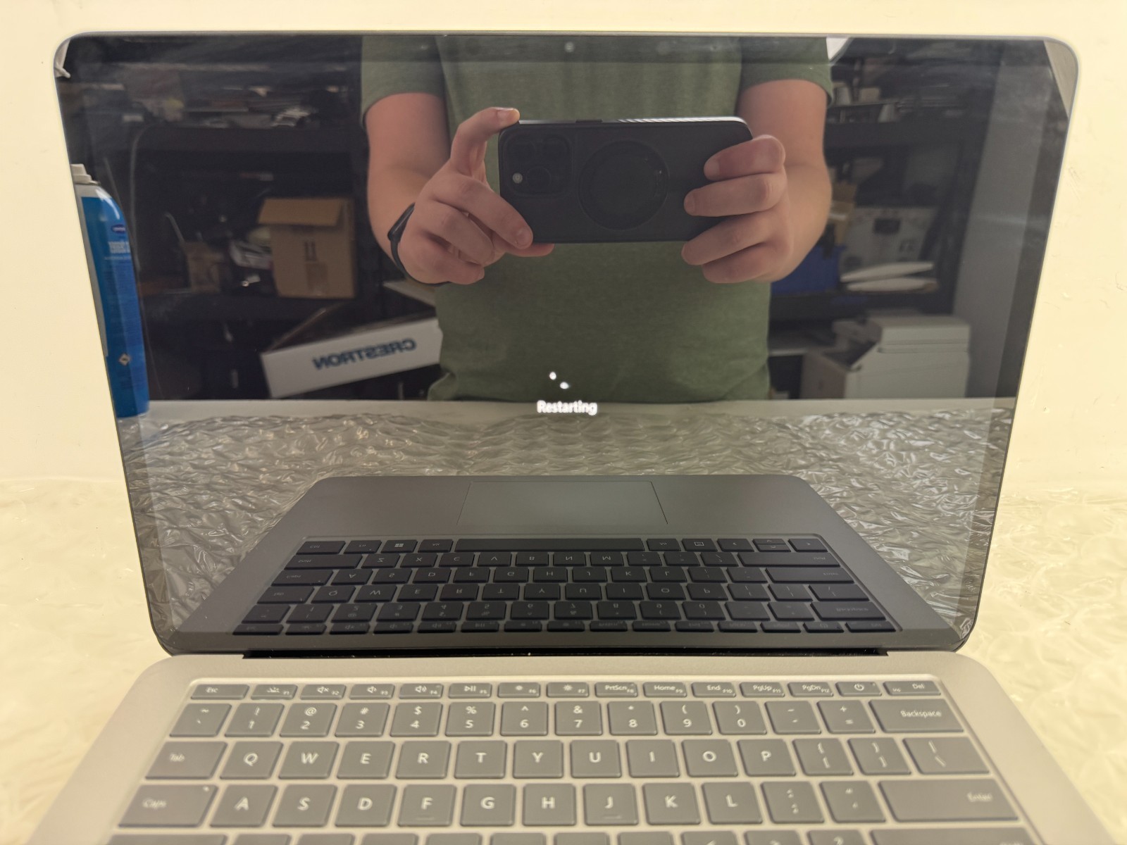 Microsoft Surface Laptop Studio i7-11370H 32GB 1TB SSD RTX 3050 Ti 14.4″ W11P