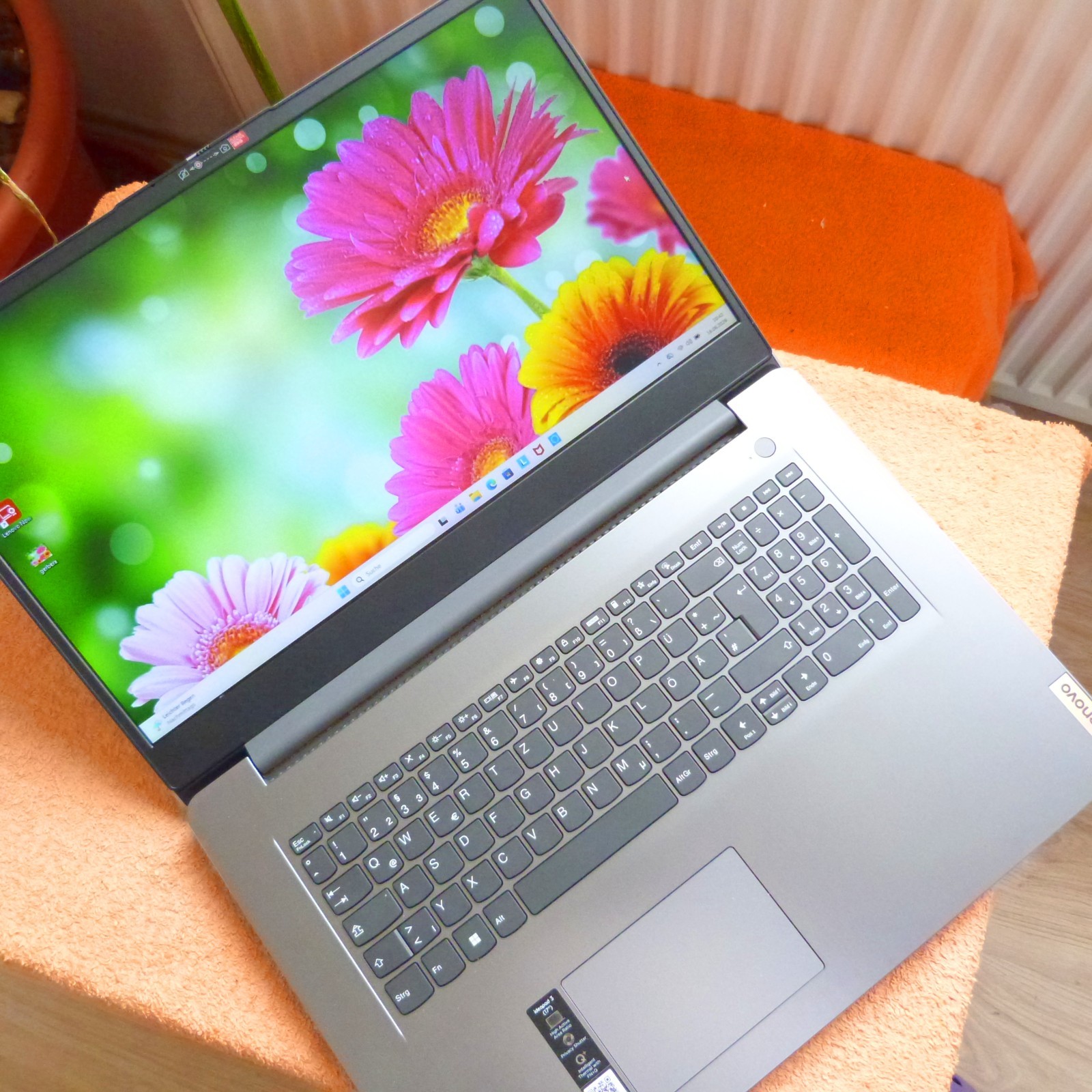 Lenovo ITL6 Ideapad 3 17″ Intel GOLD I ULTRABOOK l Windows 11 SSD NVME USBC