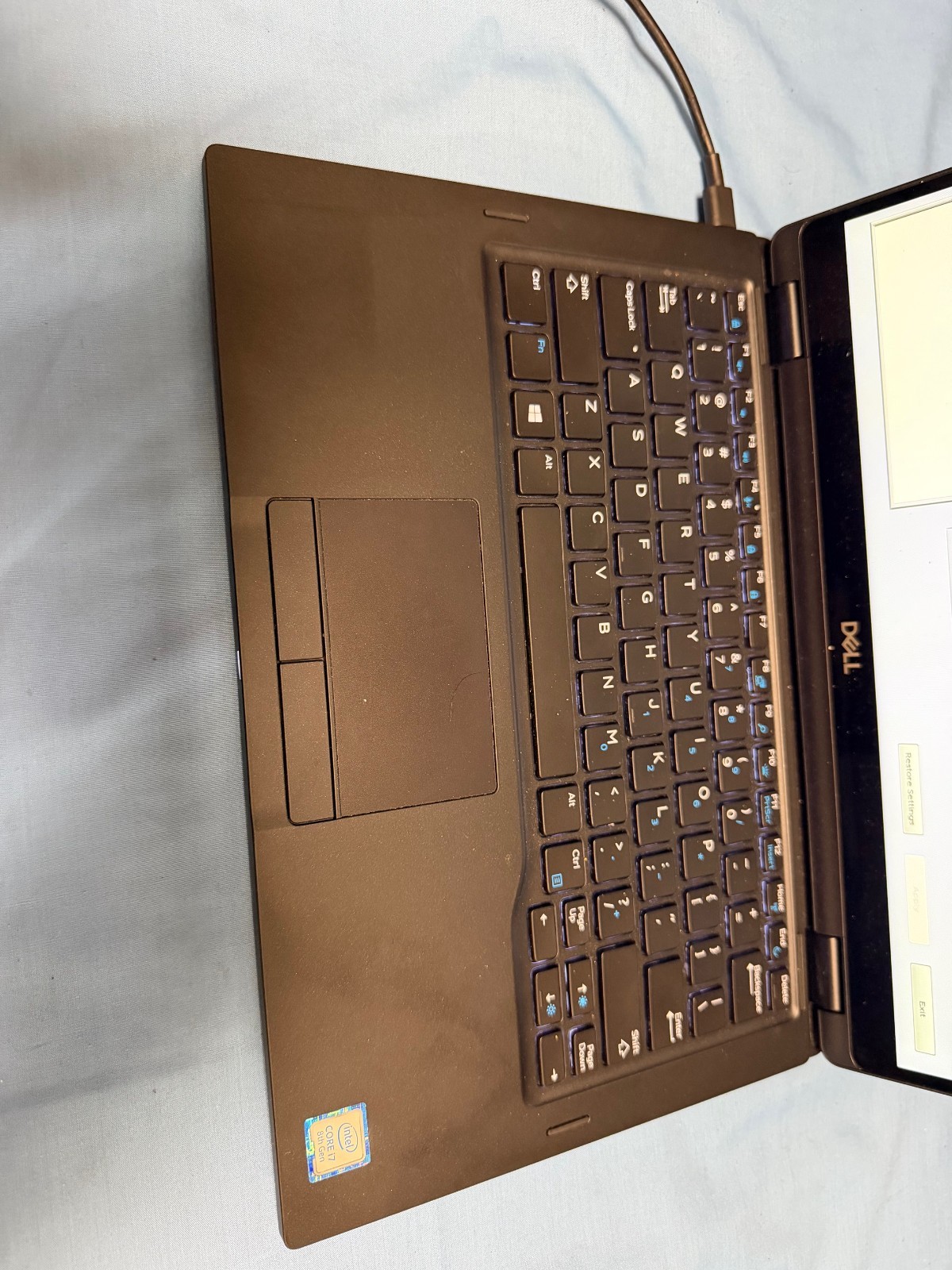 Dell Latitude 7390 Laptop Intel i7-8650u Processor 16GB Memory No HDD/NO OS