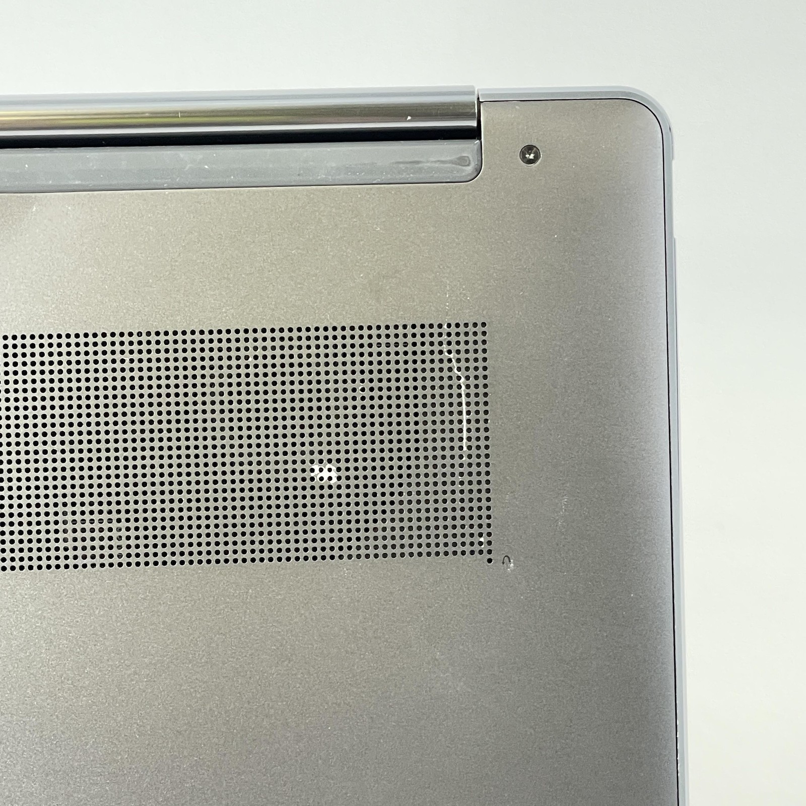 Lenovo Yoga 9i 14 UHD+ TOUCH 2.1 GHz i7-1260P 16GB 1TB SSD Good LCD BURN-IN