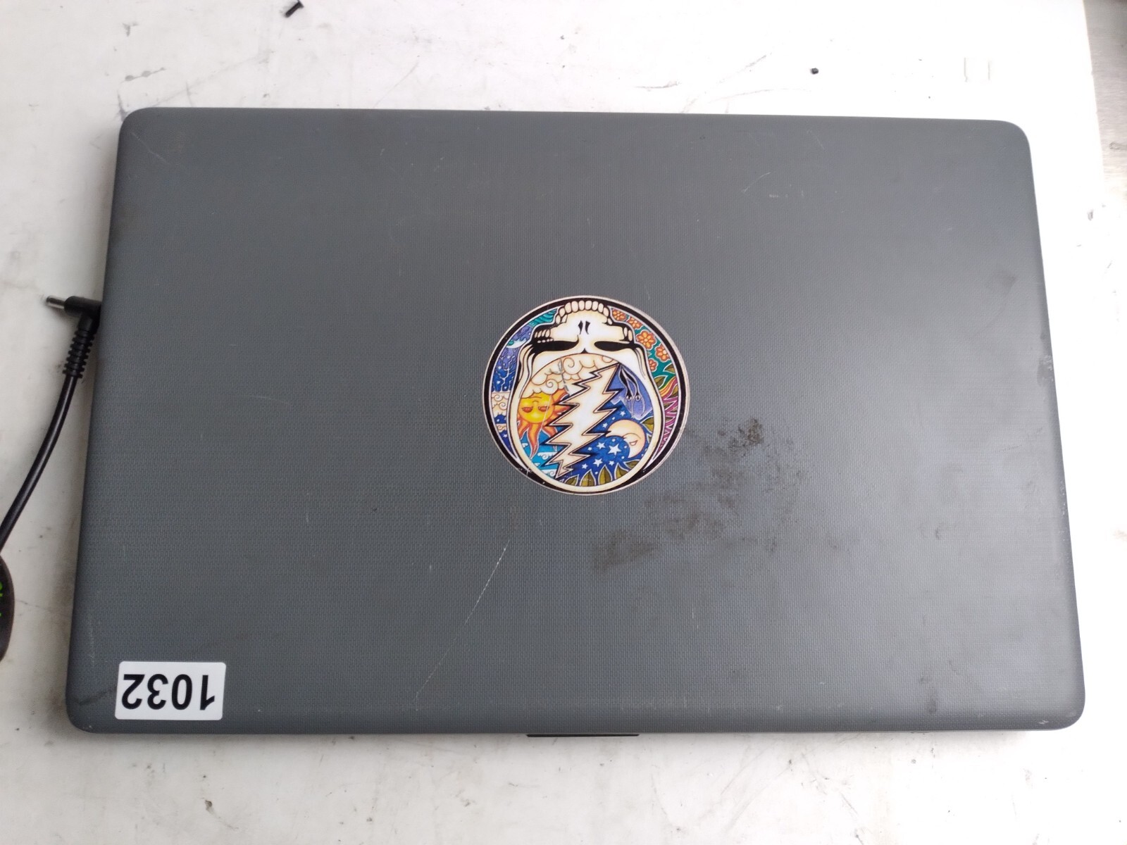 HP Notebook 15 w/i3-7100U, 8GB RAM, 15.6″ Laptop for Parts/Repair