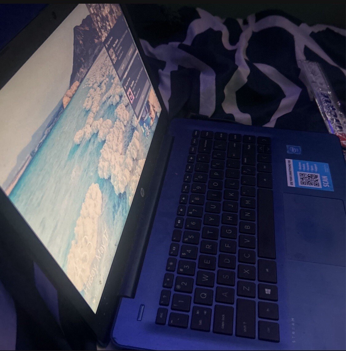 HP Stream 14-CF2111WM 14” (64GB eMMC Intel Celeron N4120 4GB RAM) Laptop – Blue