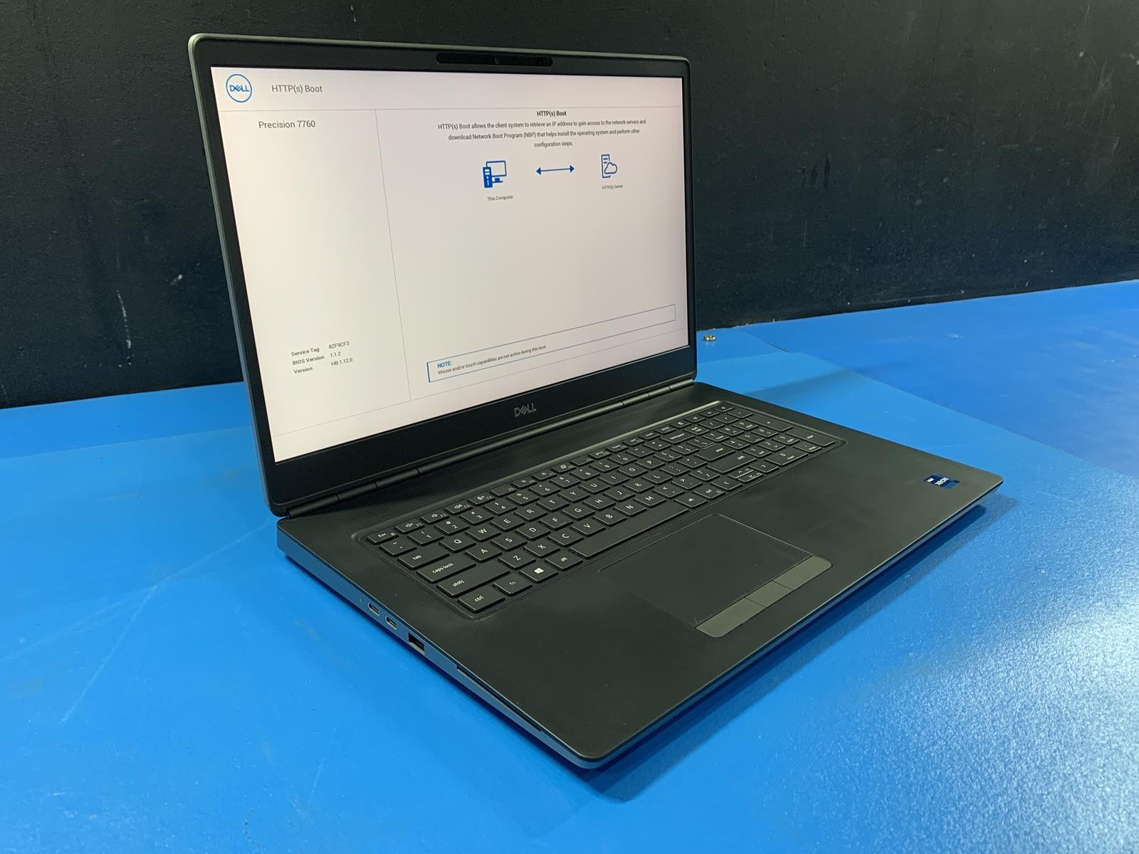 Dell Precision 7760 Xeon W-11855M 3.20GHz 32GB DDR4 Nvidia RTX A4K NO HDD NO OS