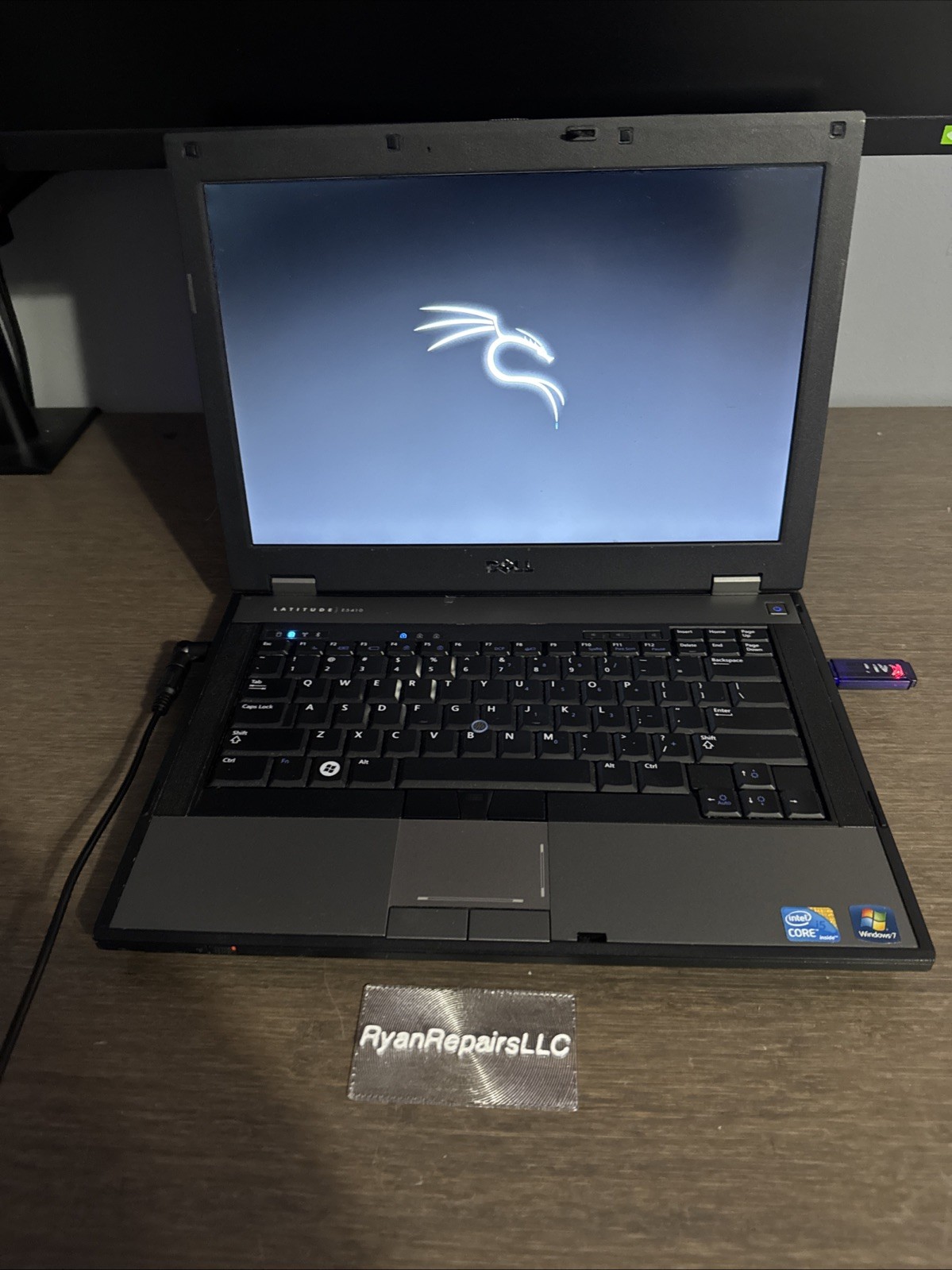 Dell Latitude E5410 14″ Laptop i5 M580 8GB Ram No Drives Boots Bios