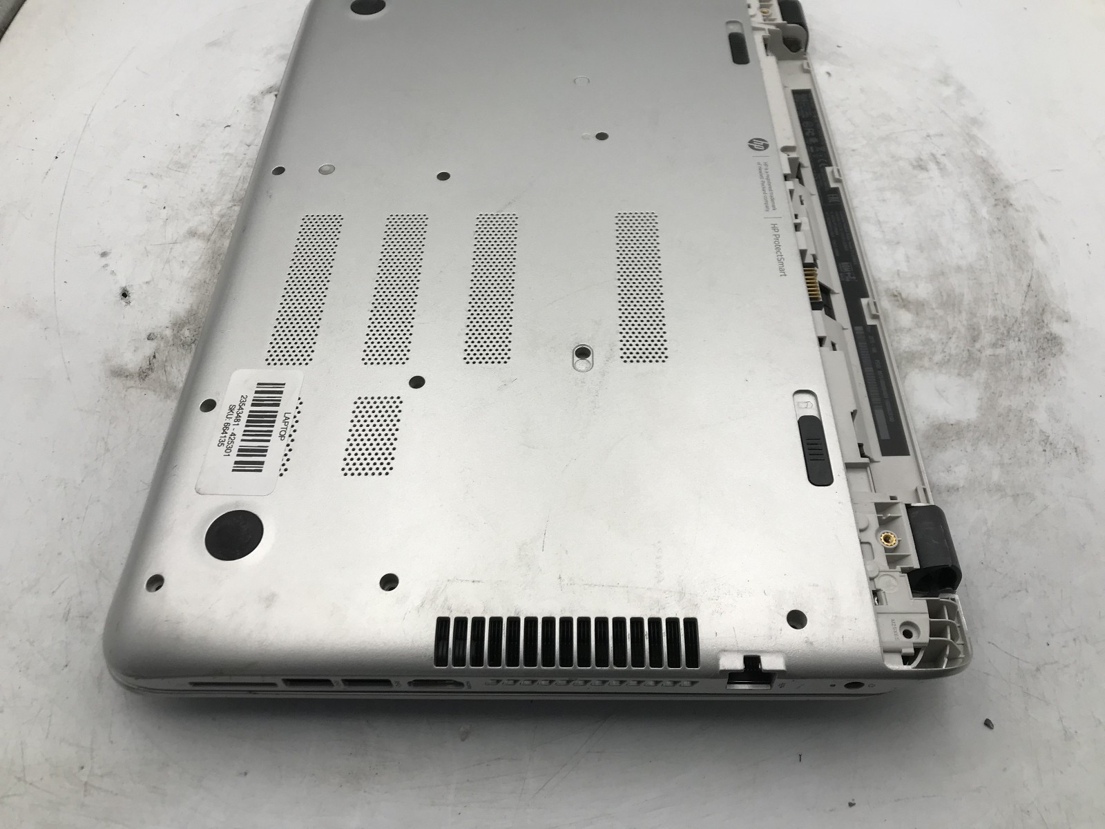 HP PAVILLION 15 P066US – FOR PARTS/REPAIR – INTEL I3 4030U – 6GB RAM – READ – BB