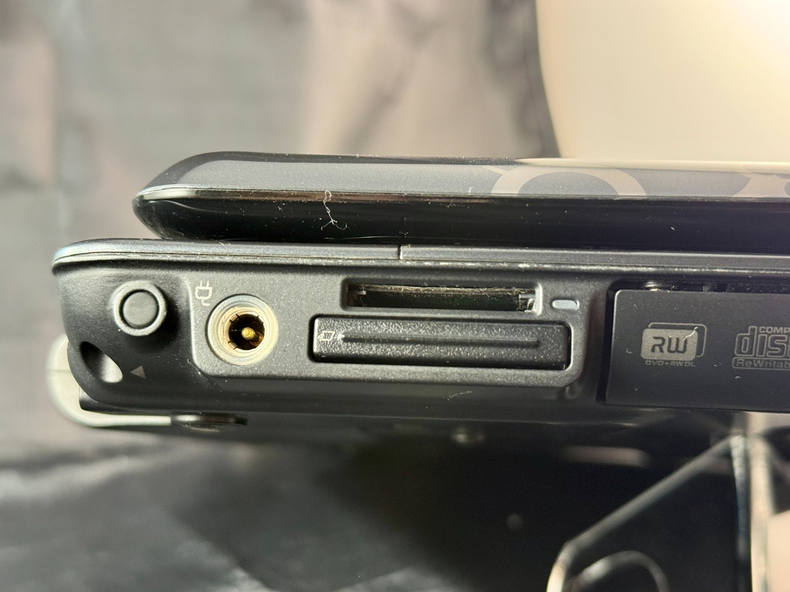 HP TouchSmart TX2-1275DX Notebook – Laptop AMD Turion X2 ATI Radeon Graphics