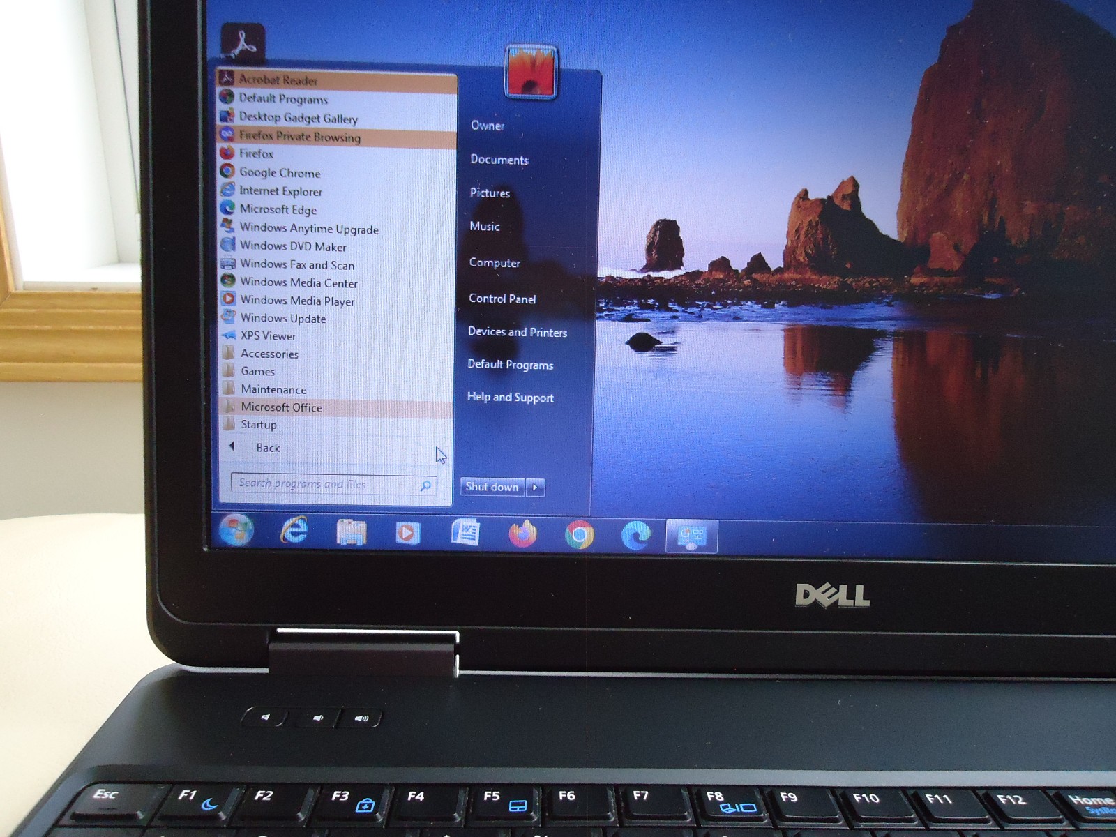 DELL LATITUDE E5540 Core i5-4200U 1.60GHz 500GB 8GB WINDOWS 7 Pro MS Office