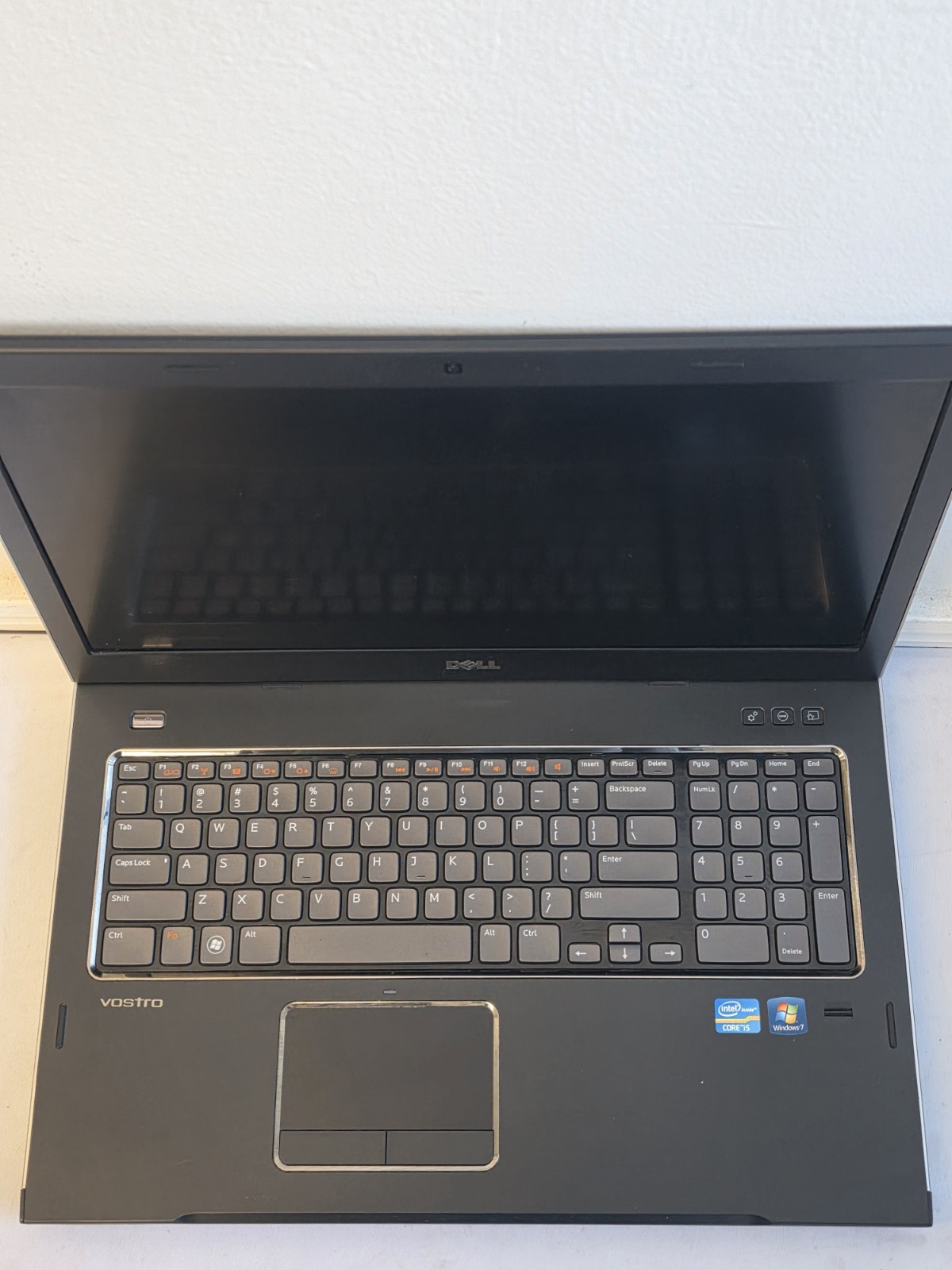 Dell Vostro 3750 Laptop – Intel i5-2450m – 8GB RAM – 1TB HDD – BAD BATT – Win 10