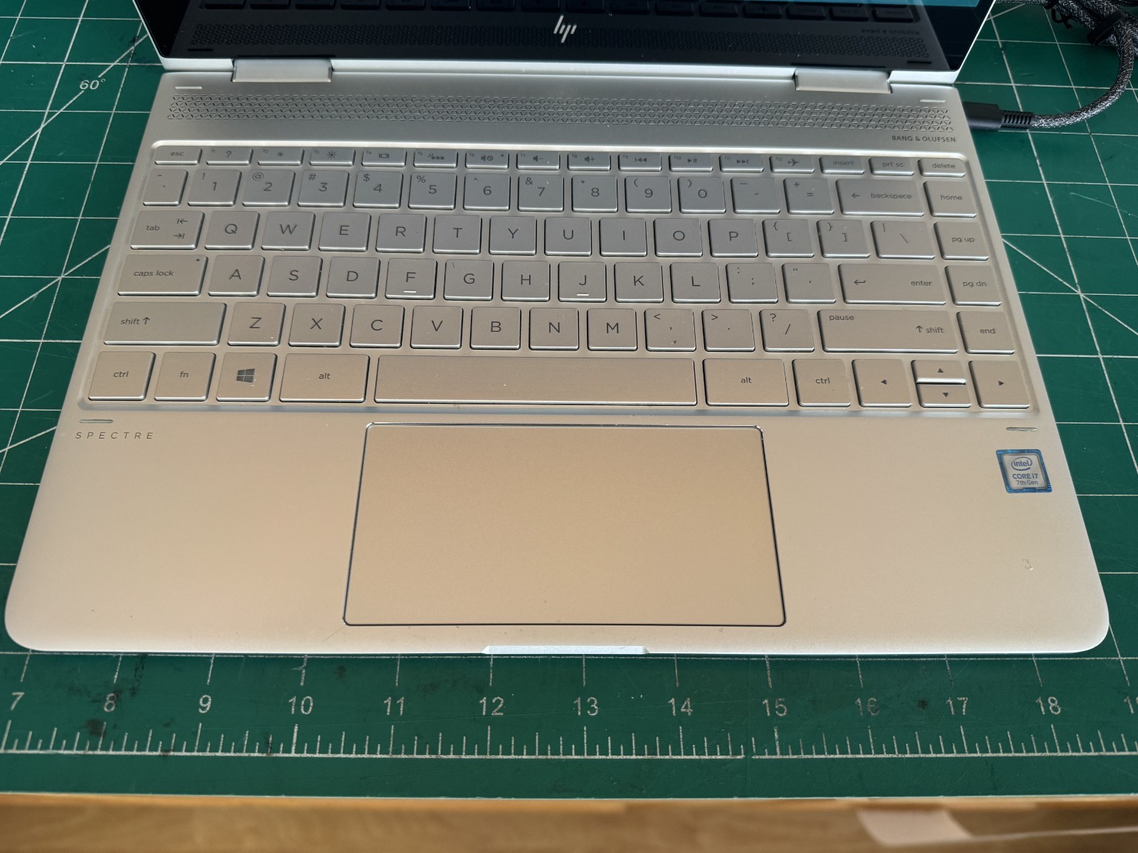 HP Spectre x360 2-in1 13-w023dx 13.3″ FHD Touch i7-7500U 16GB no ssd,ac,os