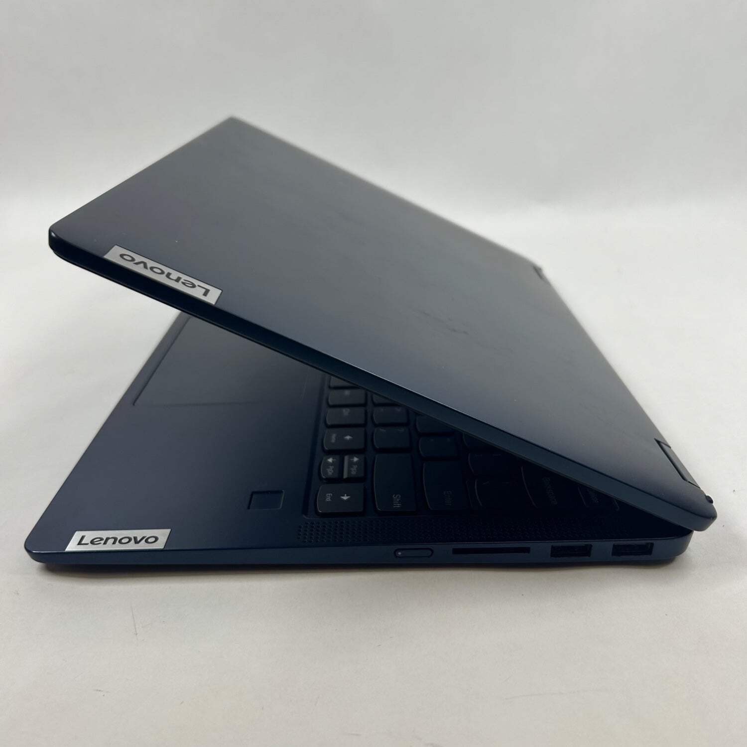 Lenovo IdeaPad 5 14ABR8 14″ Ryzen 7 7730U 2.0GHz 16GB RAM 512GB SSD