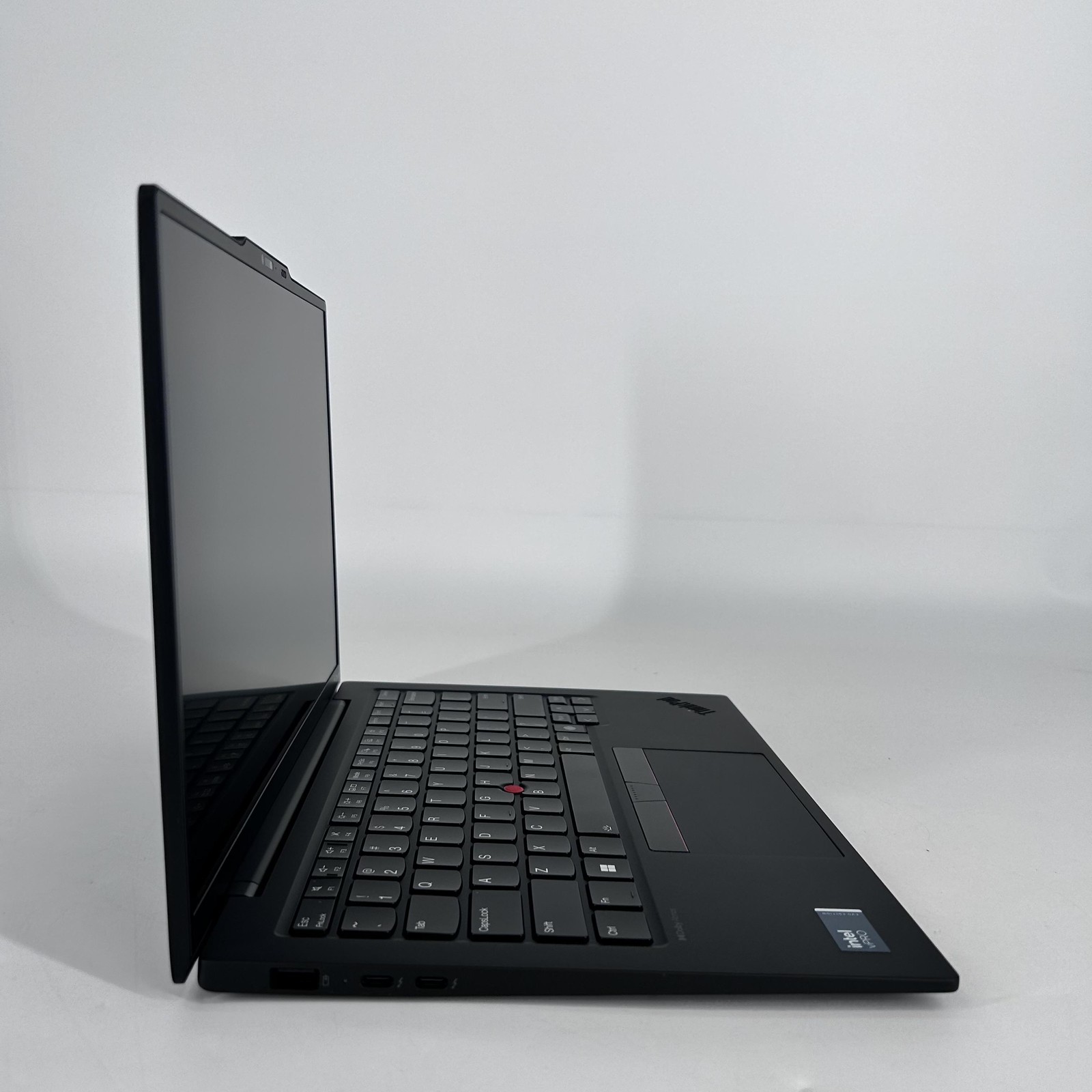 Lenovo ThinkPad X1 Carbon Gen 12 14 FHD+ 1.7 GHz Ultra 7 165U 32GB 1TB Very Good