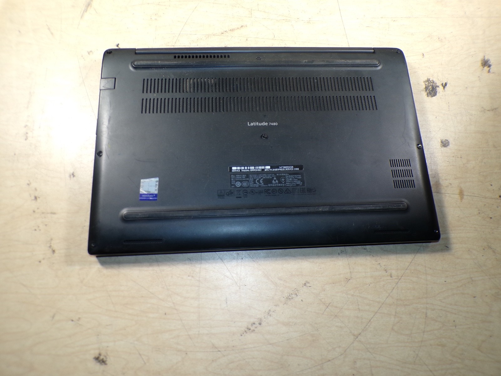 DELL LATITUDE 7480 INTEL CORE i5 6TH GEN 4GB RAM ** NO POWER ON **NO HD/ NO CADD