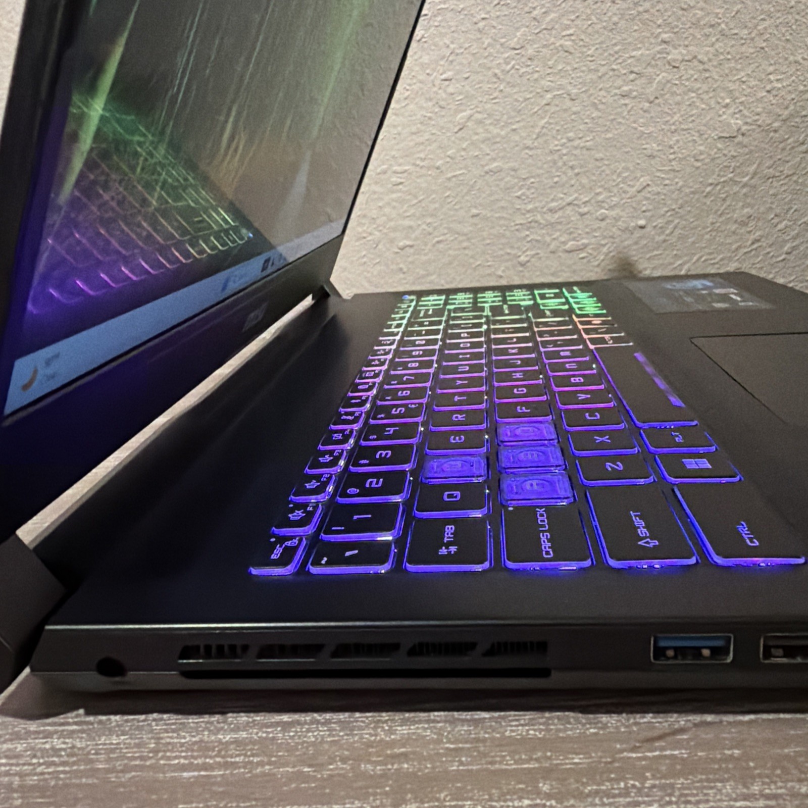 MSI Katana A15 AI Gaming Laptop AMD Ryzen 9 8945HS RTX 4070 16GB 1TB 15.6″ WIN11