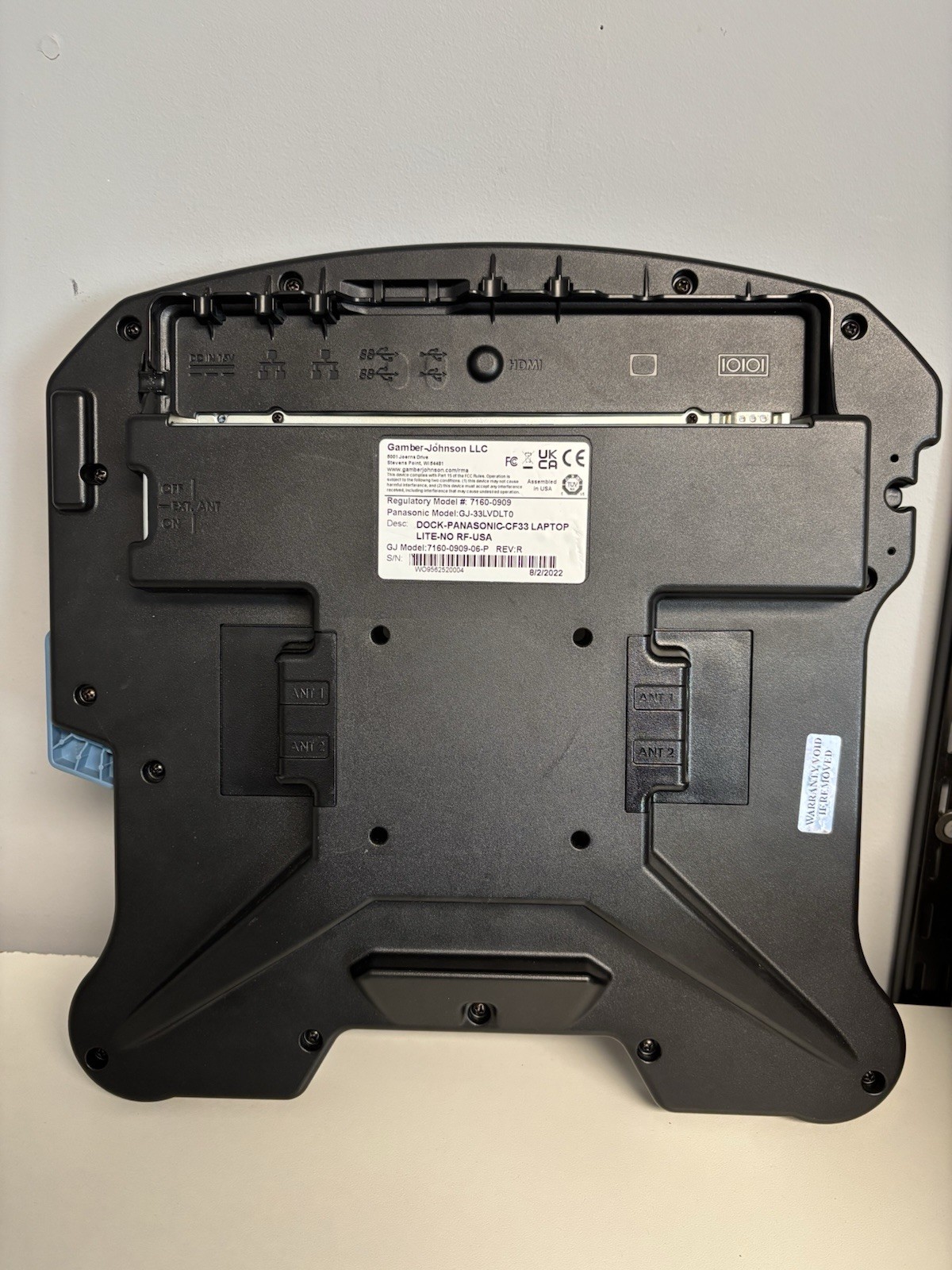 Panasonic Toughbook CF-33 i5-10310U 32GB LTE GPS Barcode GPS w/ Dock & Lind