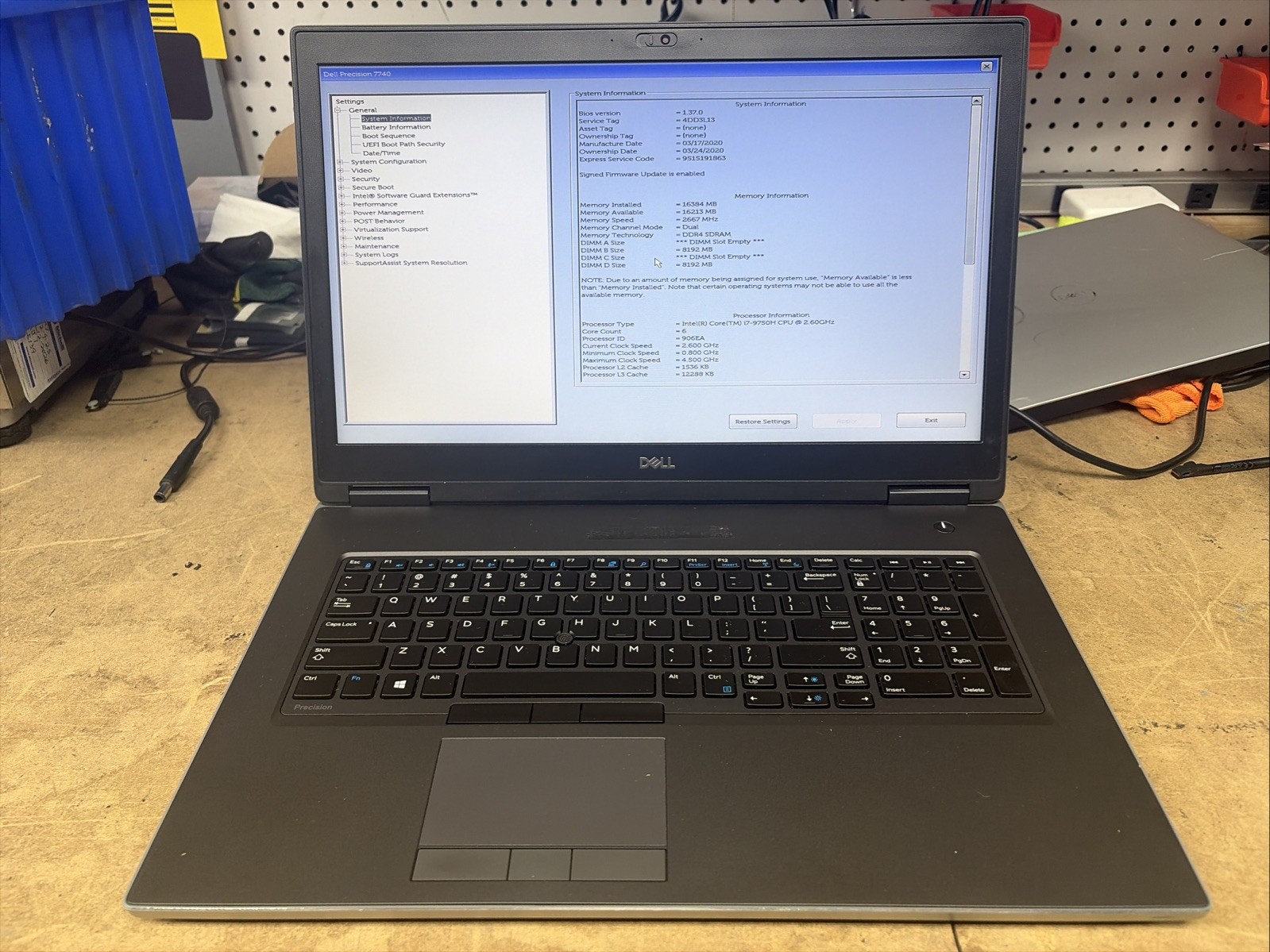 Dell Precision 7740 HD+ 17.3″ 2.60GHz i7-9750H 16GB No OS/SSD No Battery Cover