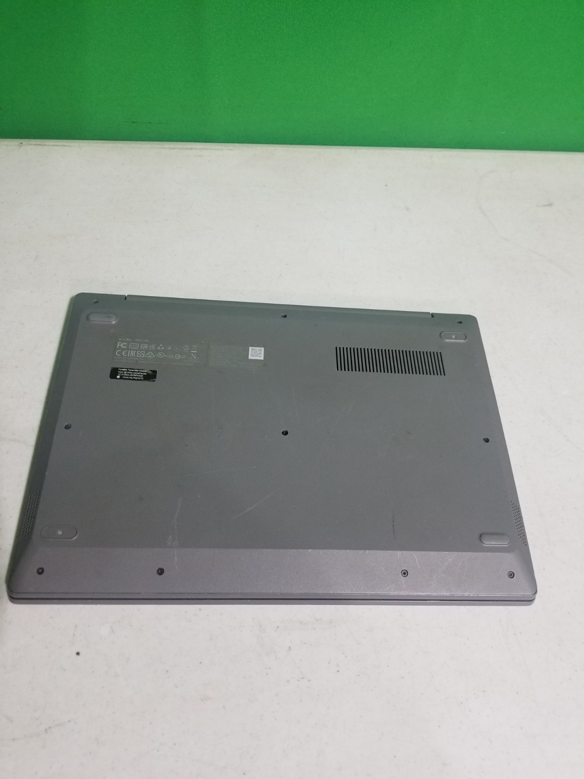 Lenovo ideapad slim 1 14AST-05 14″ A6-9220e 1.6GHz 4GB RAM 64GB SSD