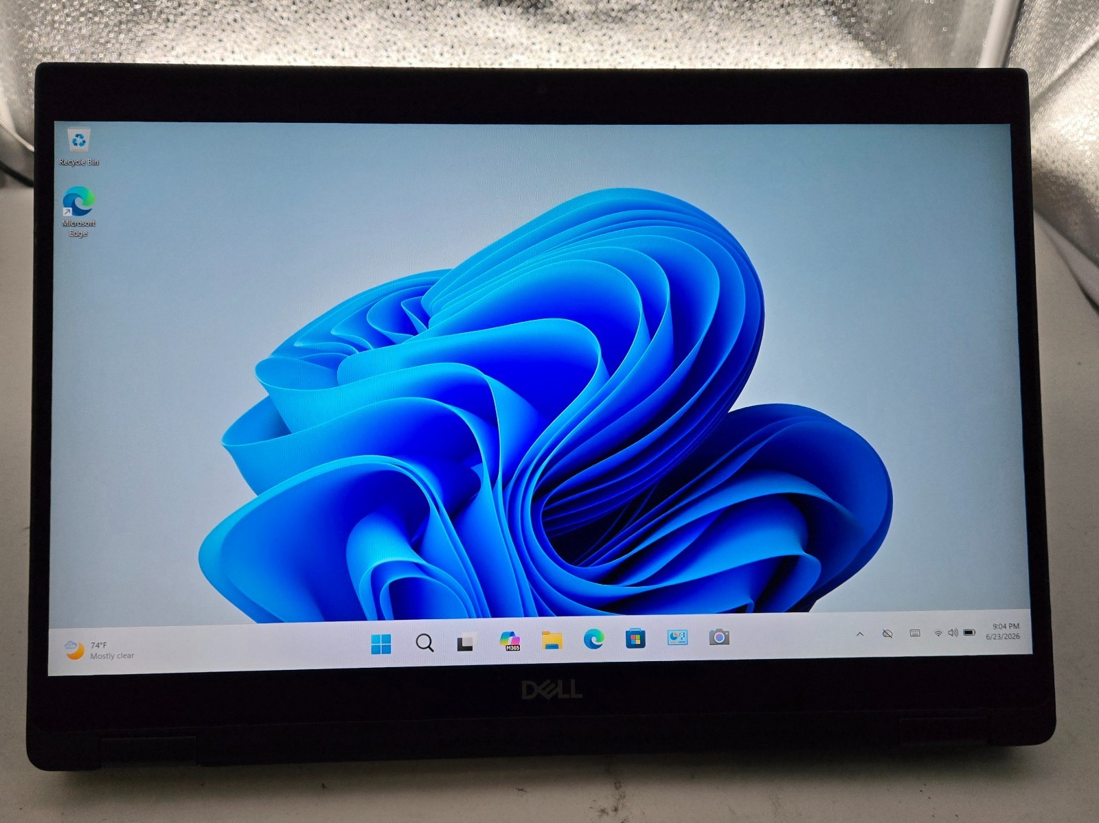 Latitude7390 2in1 w/charger.i7-8650U.16GB.512GB NVMe.13.5″FHD Flip Touch.Nice!