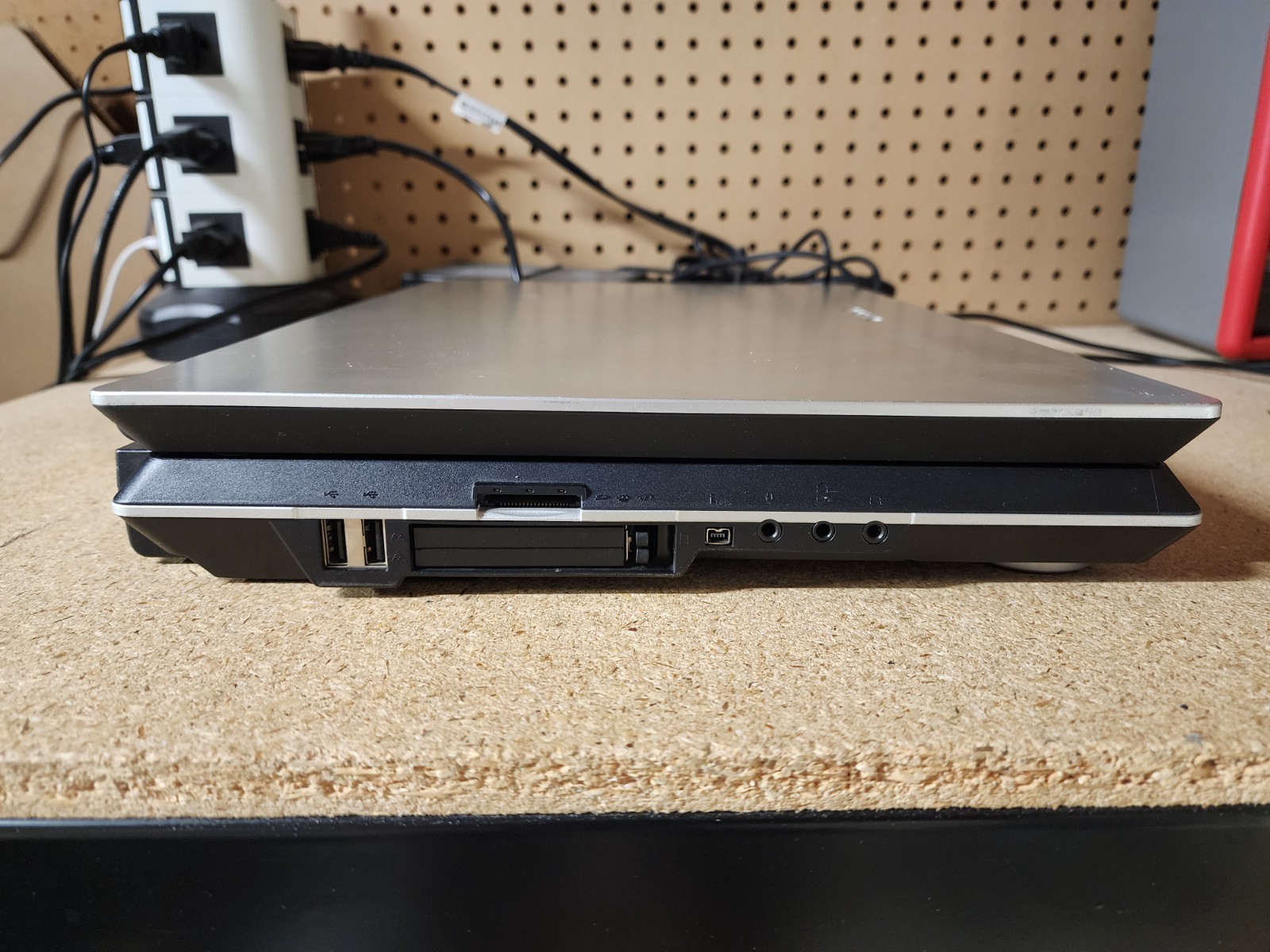 Toshiba Qosmio G35-AV650 Core Duo T2500 2GB RAM No HDD/OS NVIDIA GPU HD DVD
