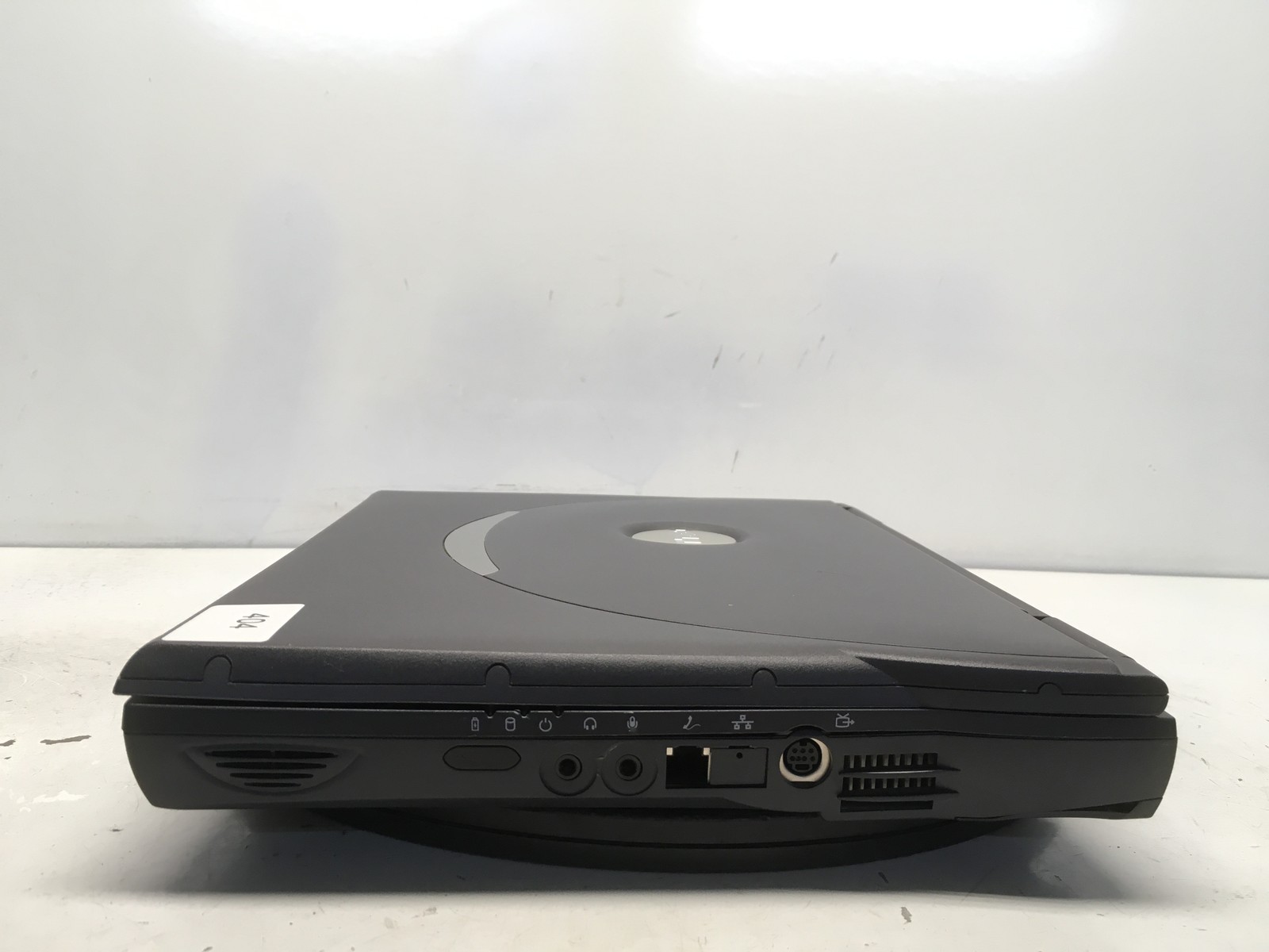 Dell Inspiron 4000 Intel Pentium III 600MHz 64 MB NO HDD No Batt