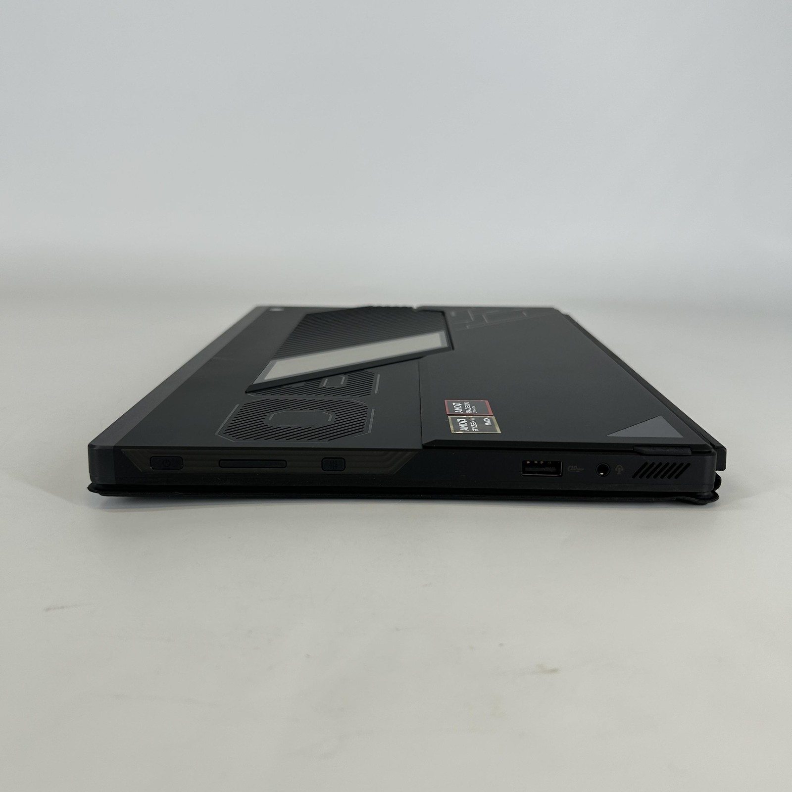 Asus ROG Flow Z13 GZ302 180Hz QHD+ TOUCH 3.0 GHz RYZEN AI MAX+ 395 64GB 2TB SSD