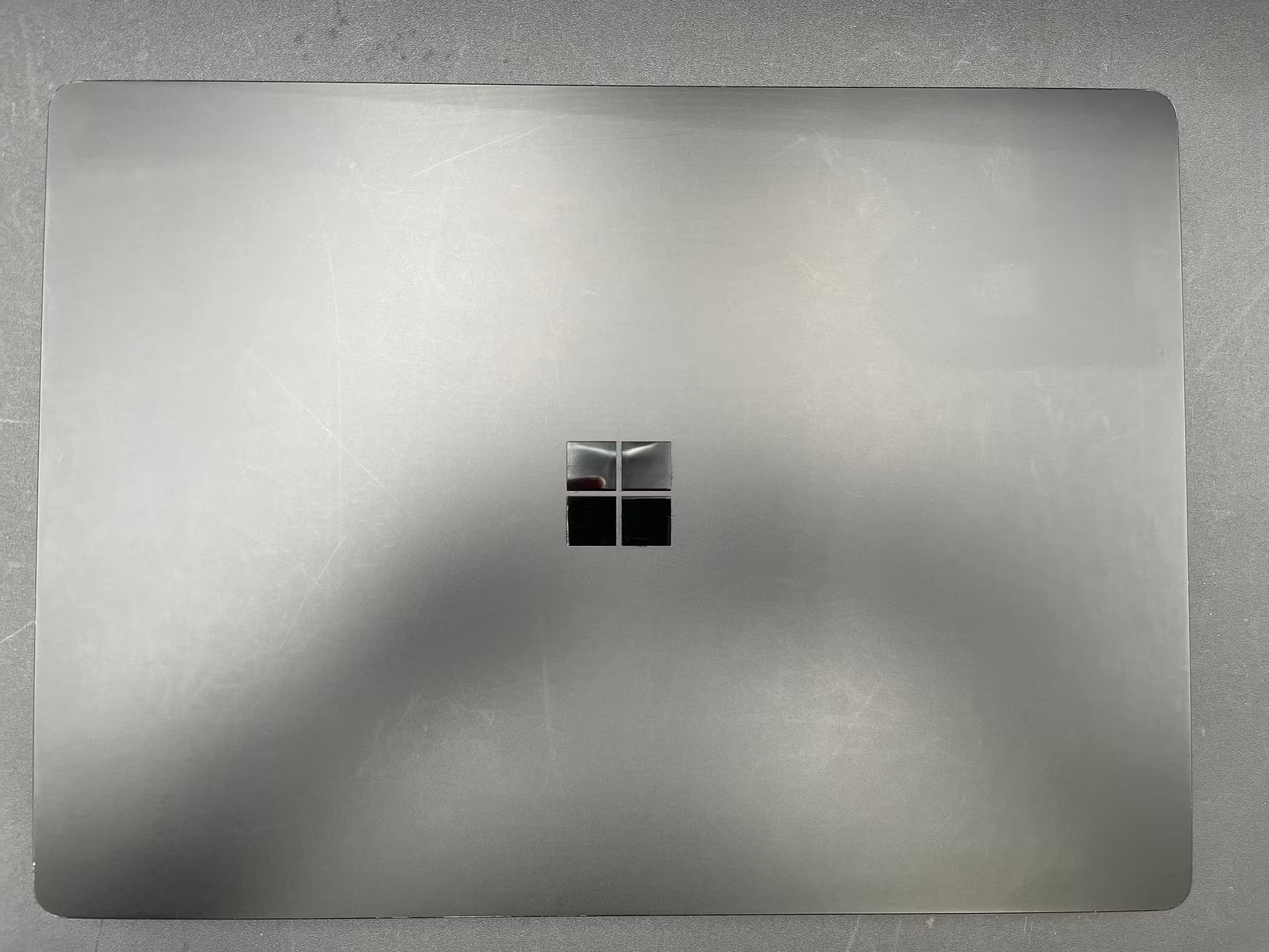 Microsoft Surface Laptop 4 Used 13.5″ (i7-1185G7-16GB-256GB NVMe)