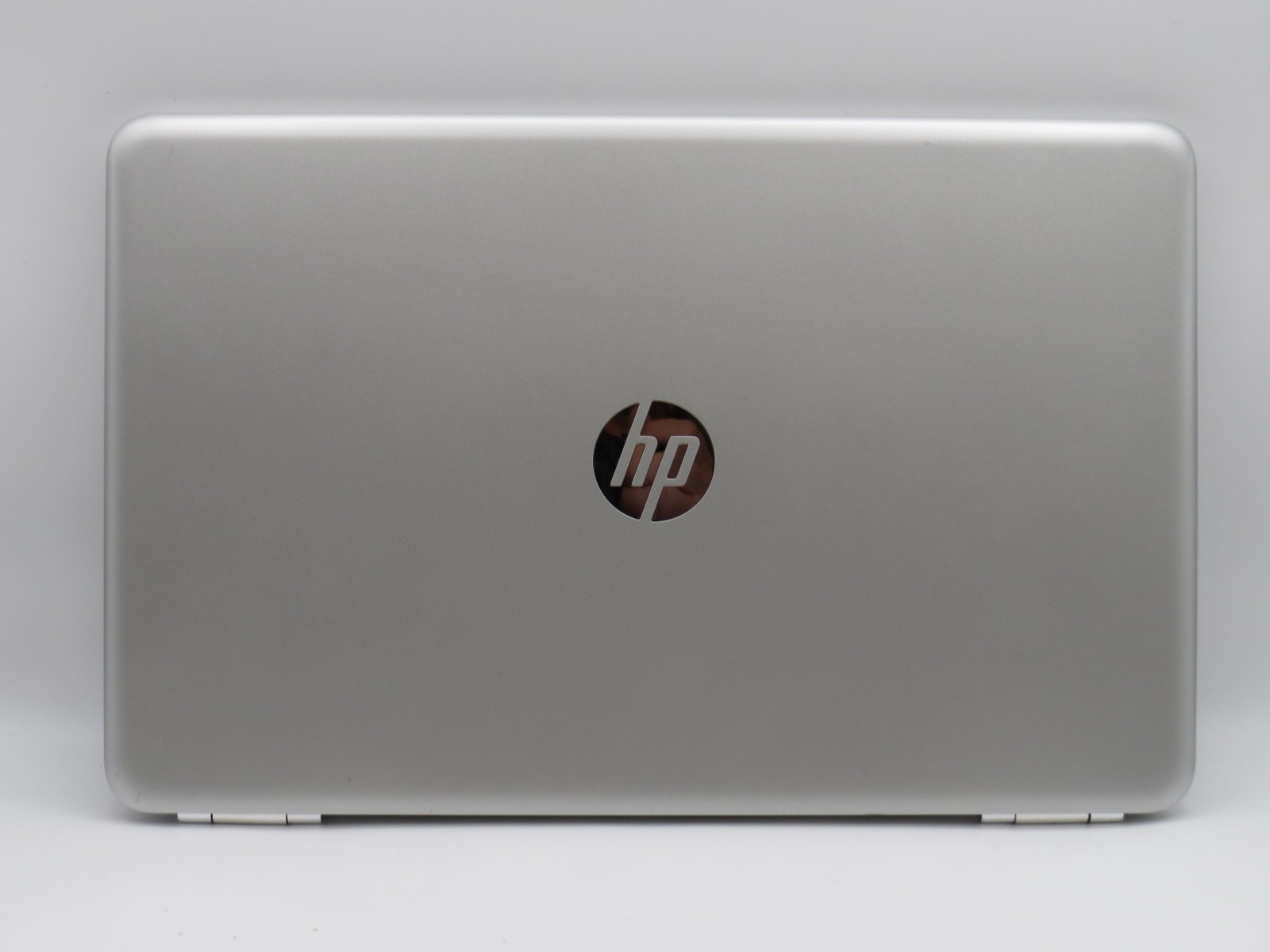 HP 250 i5-7200U @ 2.5Ghz 8GB DDR4 238GB 2.5″ SSD 15.6″ No Batt/OS/AC