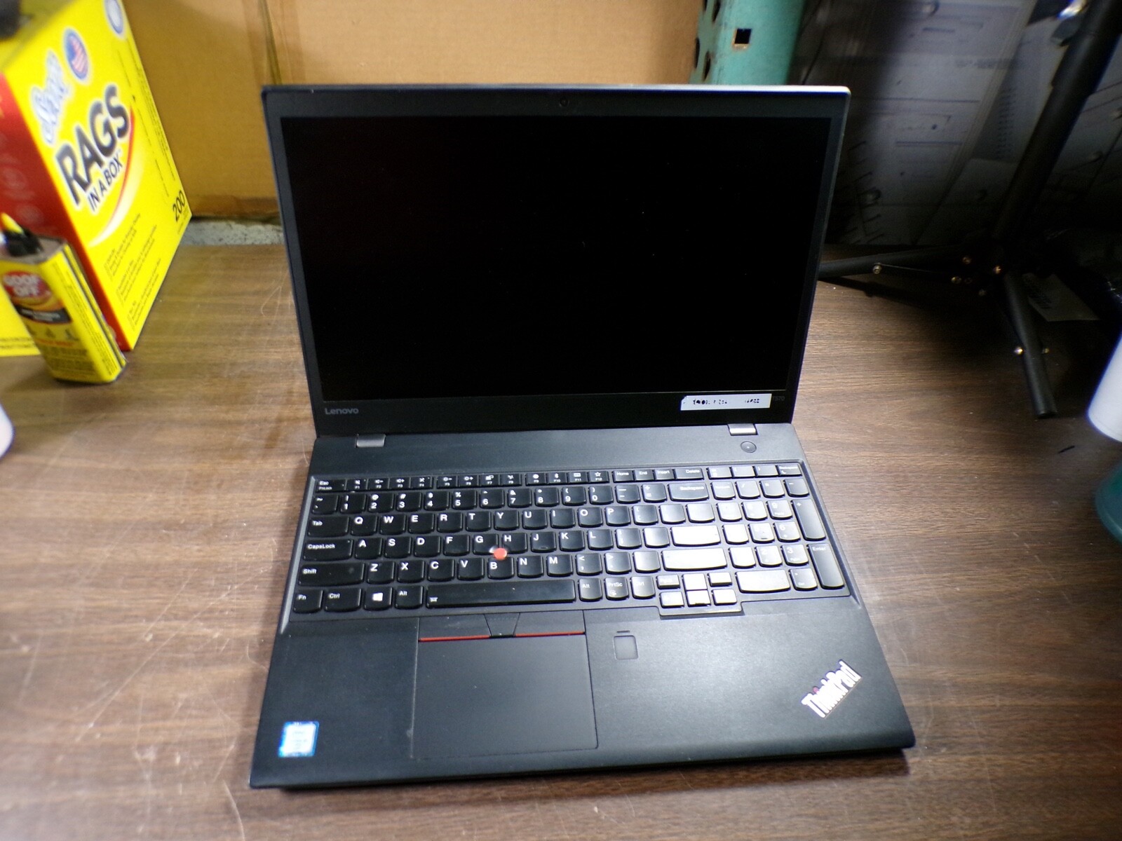 THINKPAD LENOVO T570 INTEL CORE i5-6300U 2.40GHZ 4GB RAM **NO HD/ NO CADDIE