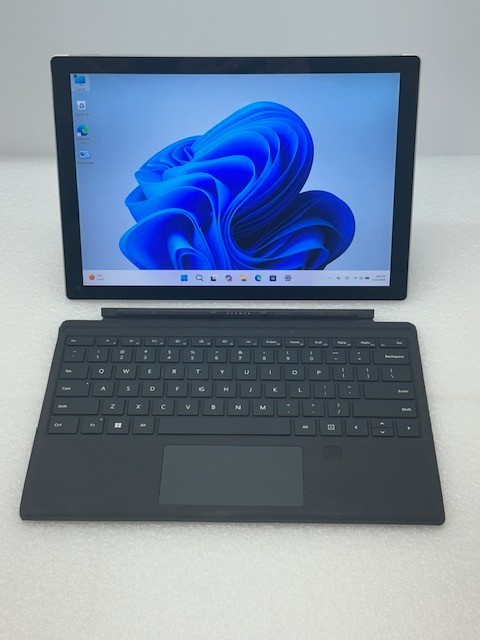 Microsoft Surface Pro 7+ 1960 Intel i7-1165G7 2.80GHz 16GB RAM 512GB SSD BUNDLE