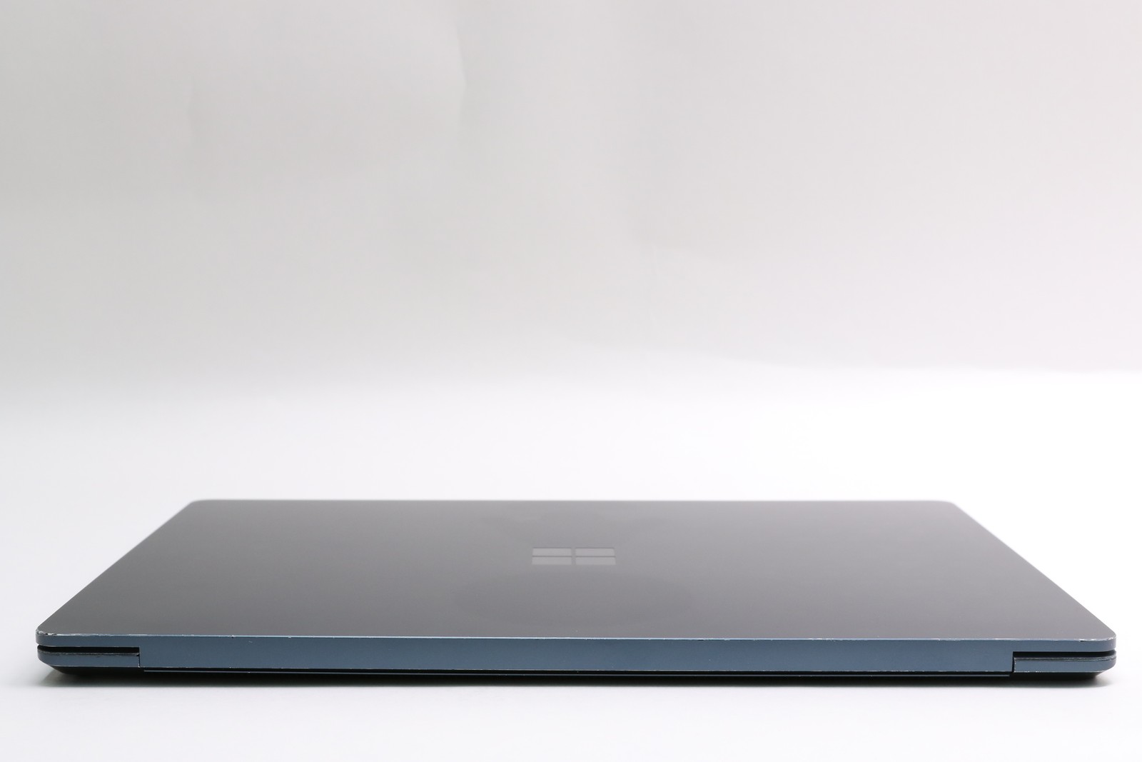 Read! 13″ Microsoft Surface Laptop 3, i7-1065G7, 16GB, 256GB SSD, Touchscreen
