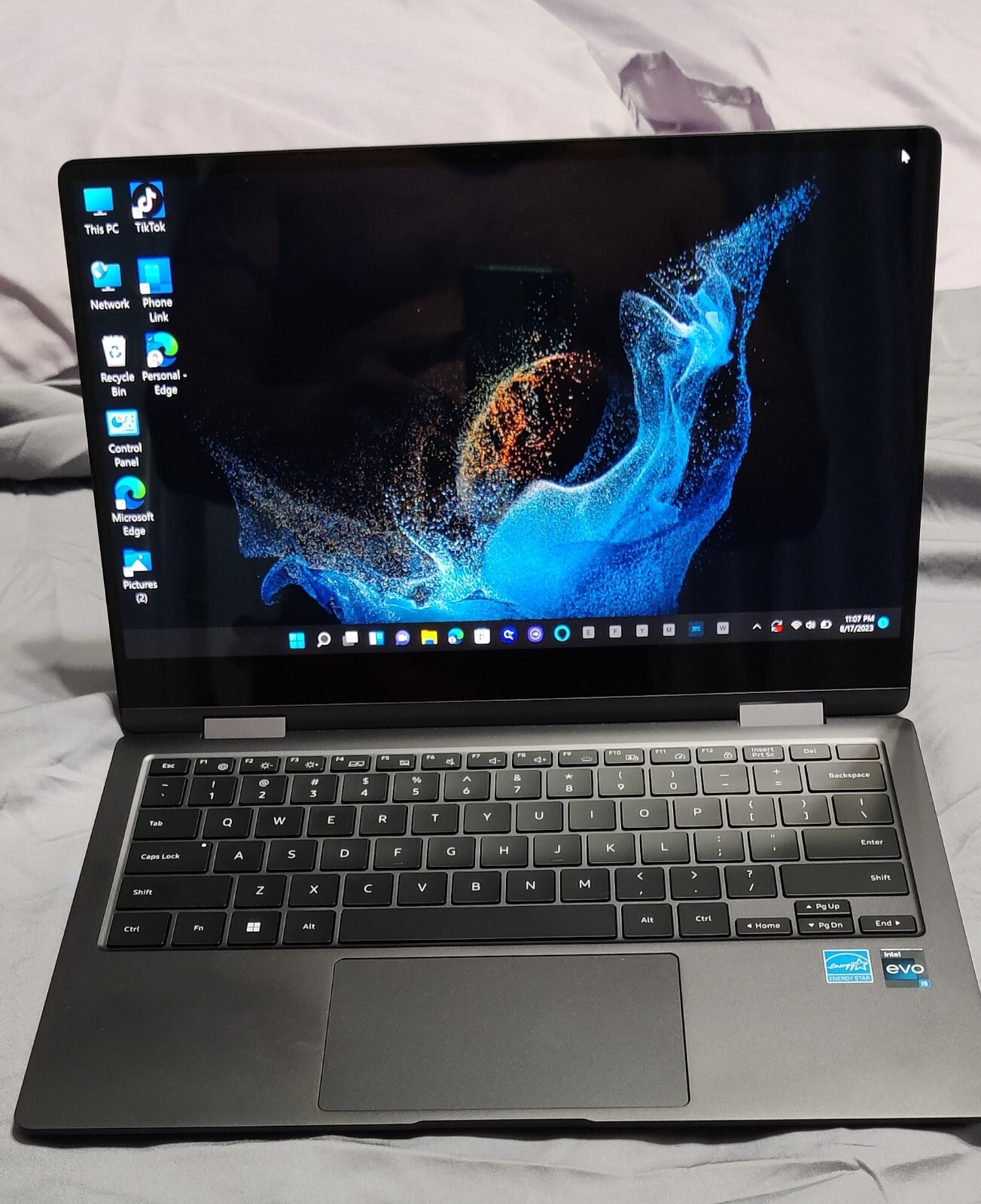 Samsung Galaxy Book2 360 13.3″ i5 12th Gen, 256GB SSD, 8GB RAM Graphite