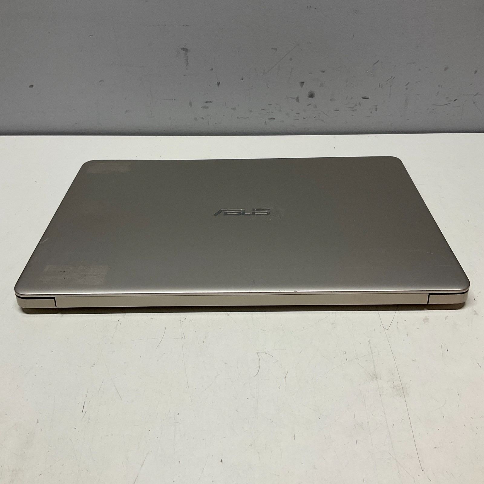ASUS VIVOBOOK X510UAR | Intel I5-8250U | 256GB SSD 8GB Windows 11 Pro Laptop