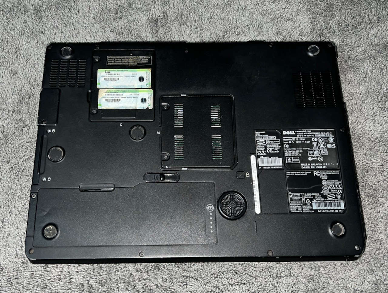 Dell Inspiron 9300 PP14L – 17” Laptop – POWERS ON – NO HDD (READ DESCRIPTION)