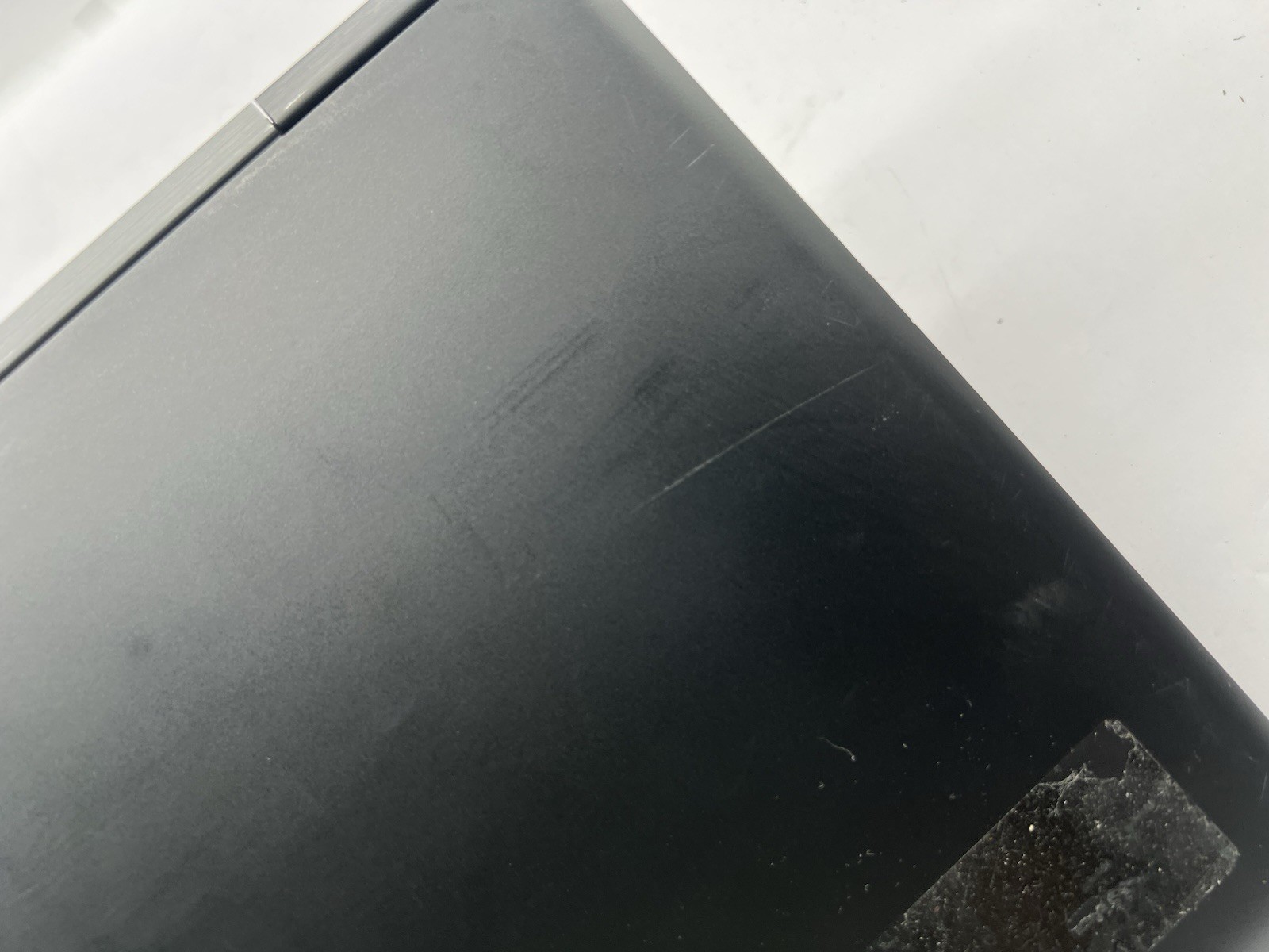 Dell Latitude 5590, i5-8350U CPU, @ 1.70GHz, 8GB RAM, 256GB SSD-No OS/Charger