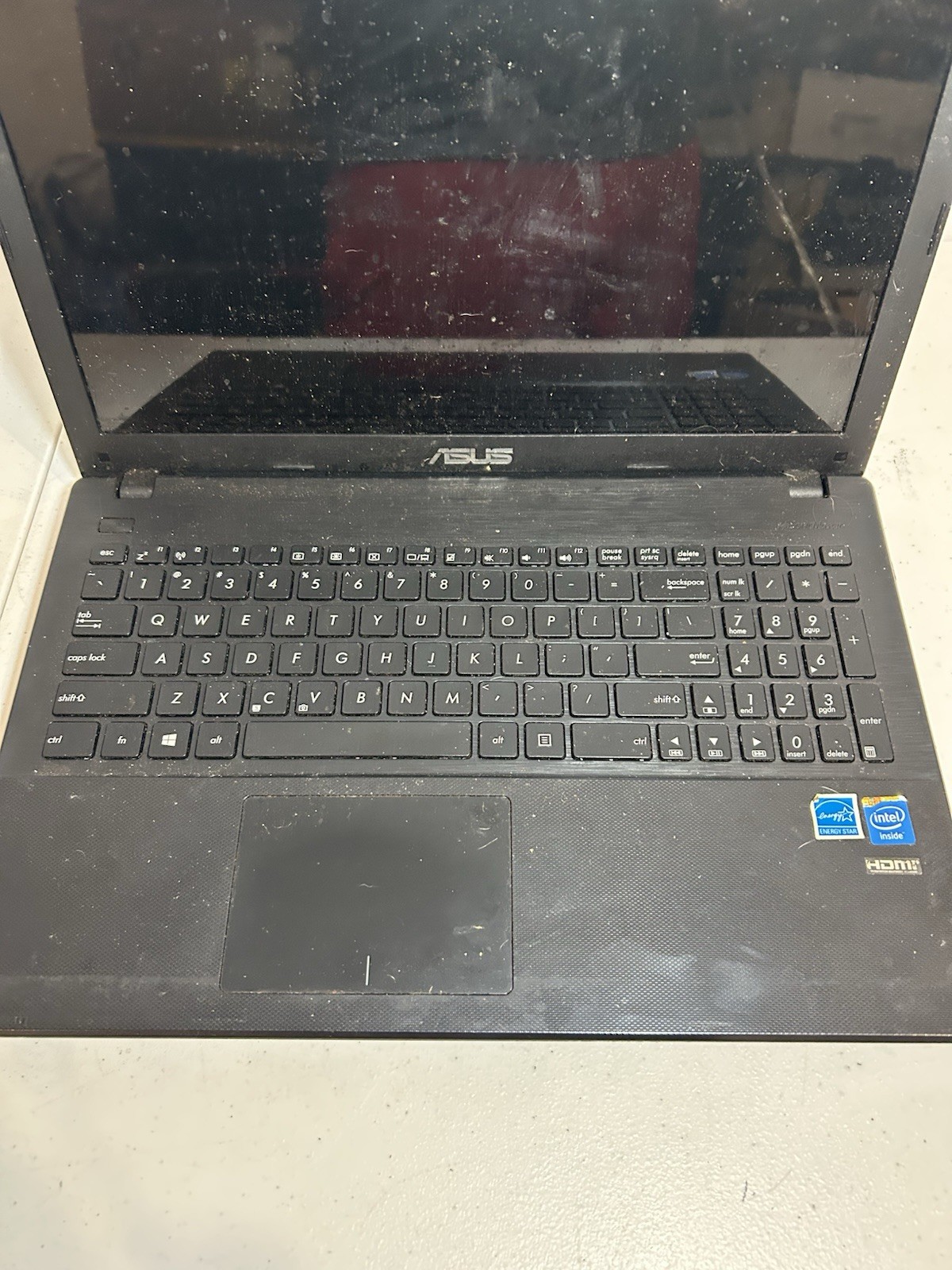 ASUS D550M Laptop Responsive Keyboard Missing DVD Drive No Charger Untested