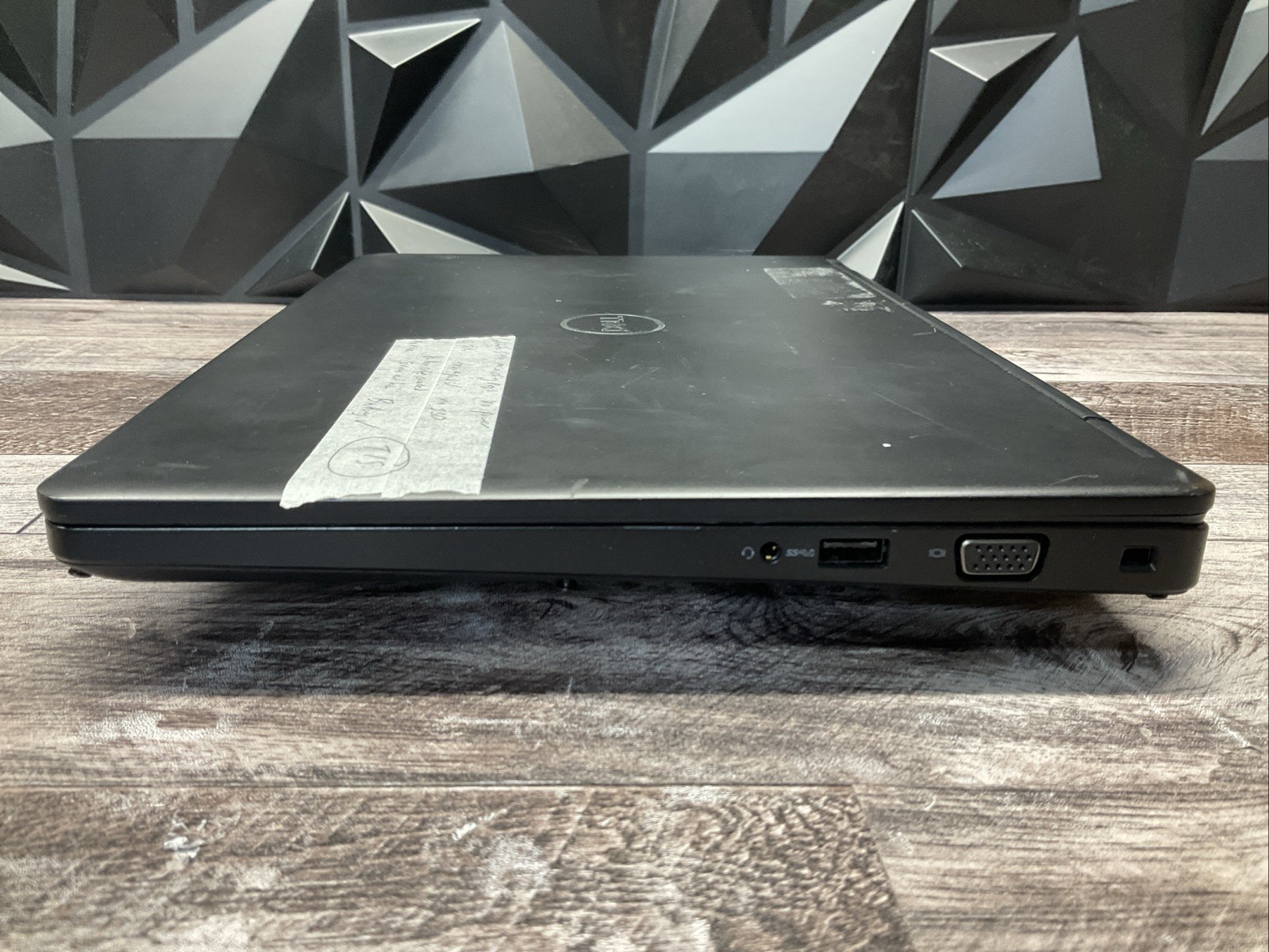 Latitude 5490 / i5 7th / No RAM Laptop Notebook PC / T15