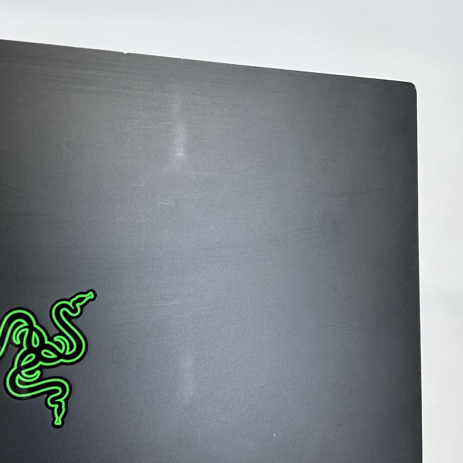 Razer Blade 15 Advanced 300Hz FHD i7-10875H 2.3GHz 16GB 1TB RTX 2080 Super Max-Q