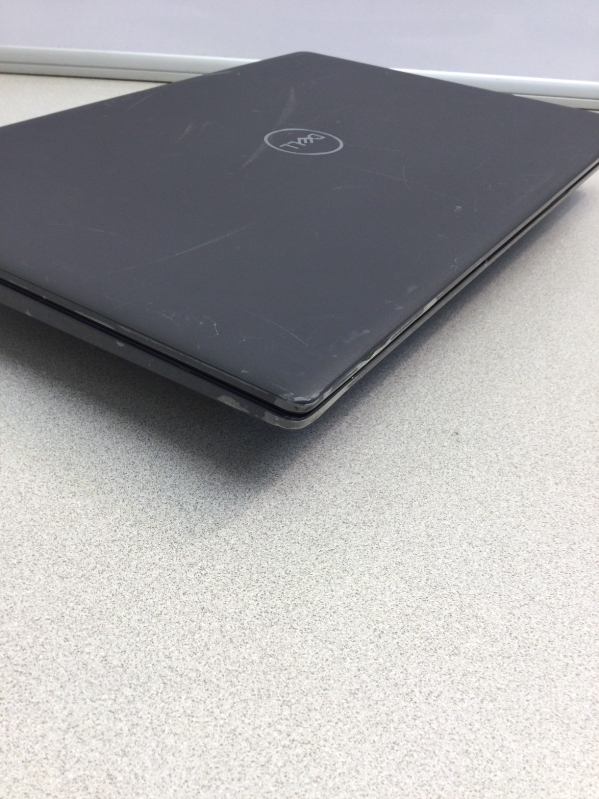 Dell Latitude 3510 15.6″ core i5-10210U 1.60GHz 8GB 256GB SSD WIN 11 PRO