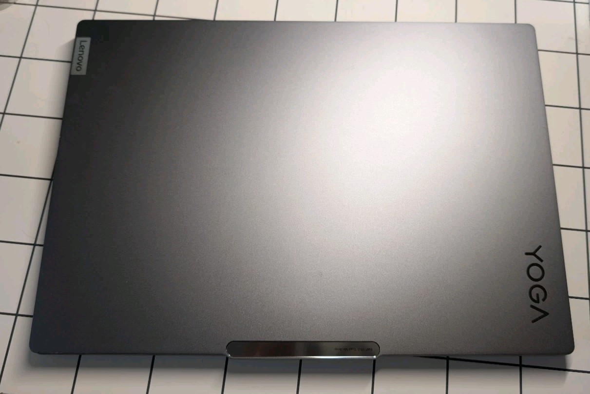 Lenovo Yoga 16″ Touch iCore Ultra 9 32GB 1TB SSD GeForce RTX Win11 Gray