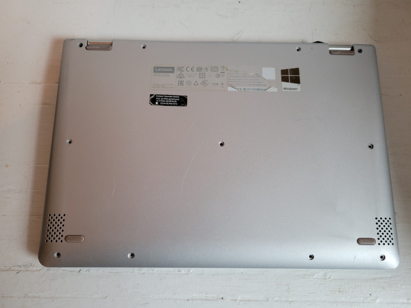 Lenova Yoga 210 Laptop – Parts Only