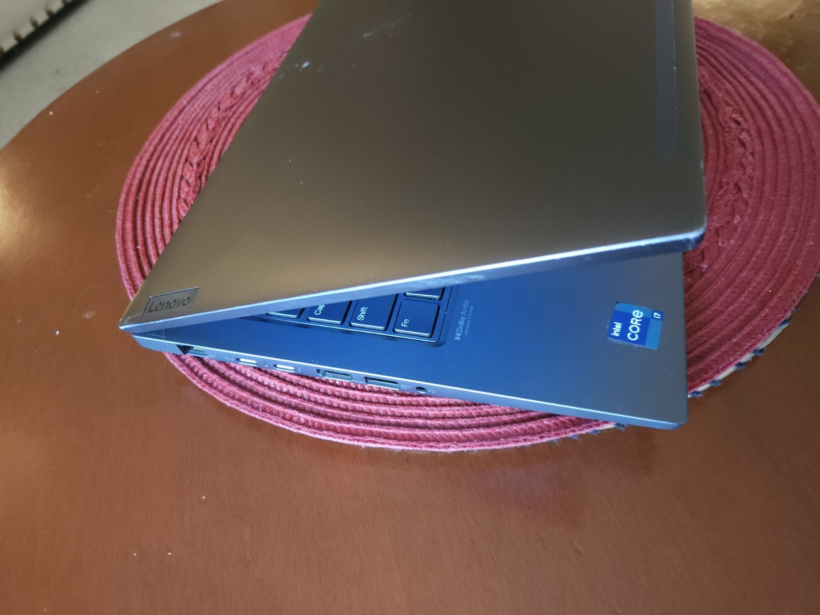 Lenovo ThinkPad T14 i7 16gb Ram 512gb SSD NVMe 1260p Gen3 14″ Touchscreen Win11
