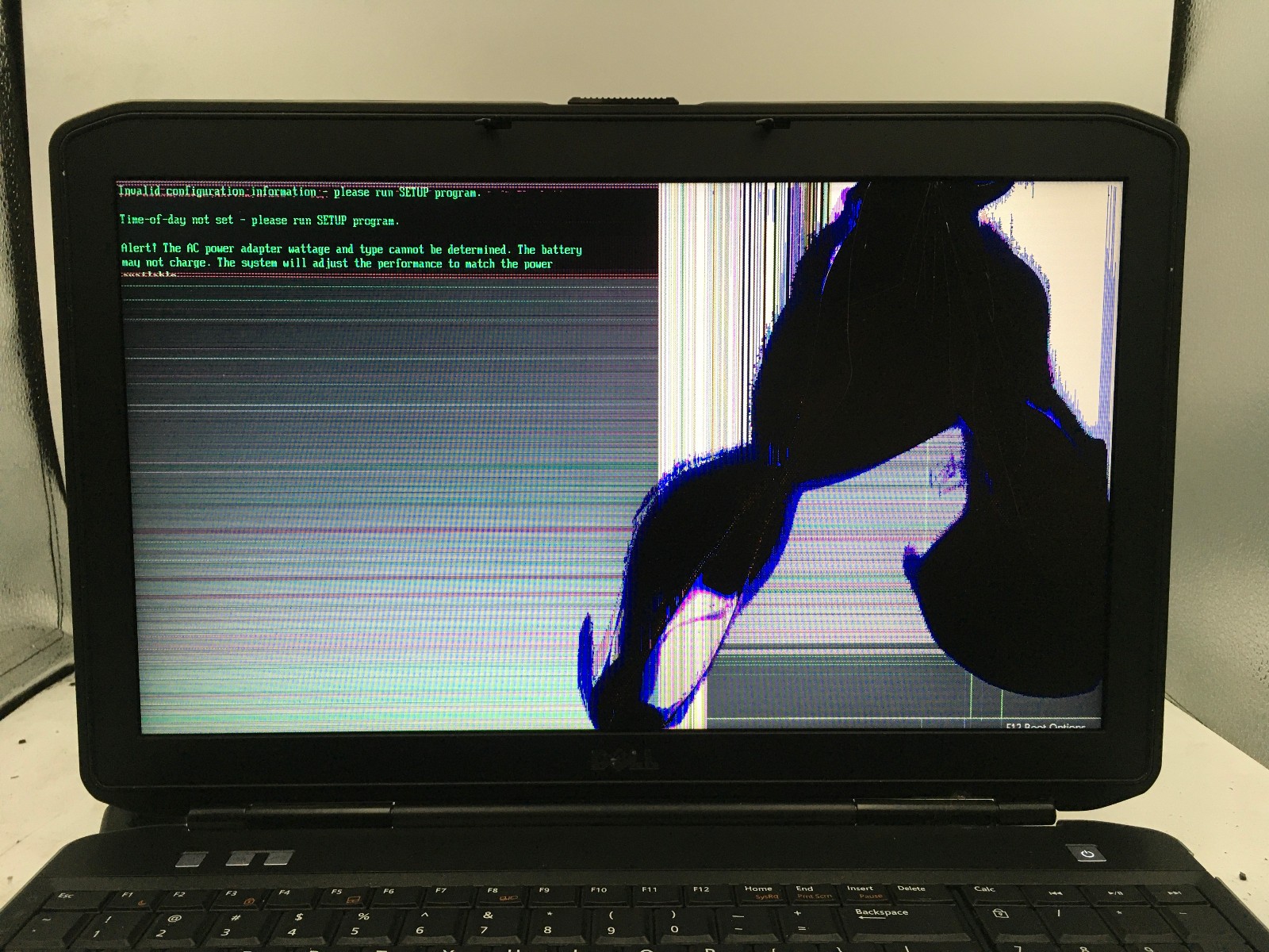 DELL LATITUDE E5530 – FOR PARTS – INTEL CORE I5 – 4GB RAM – READ DESCRIPTION -BB