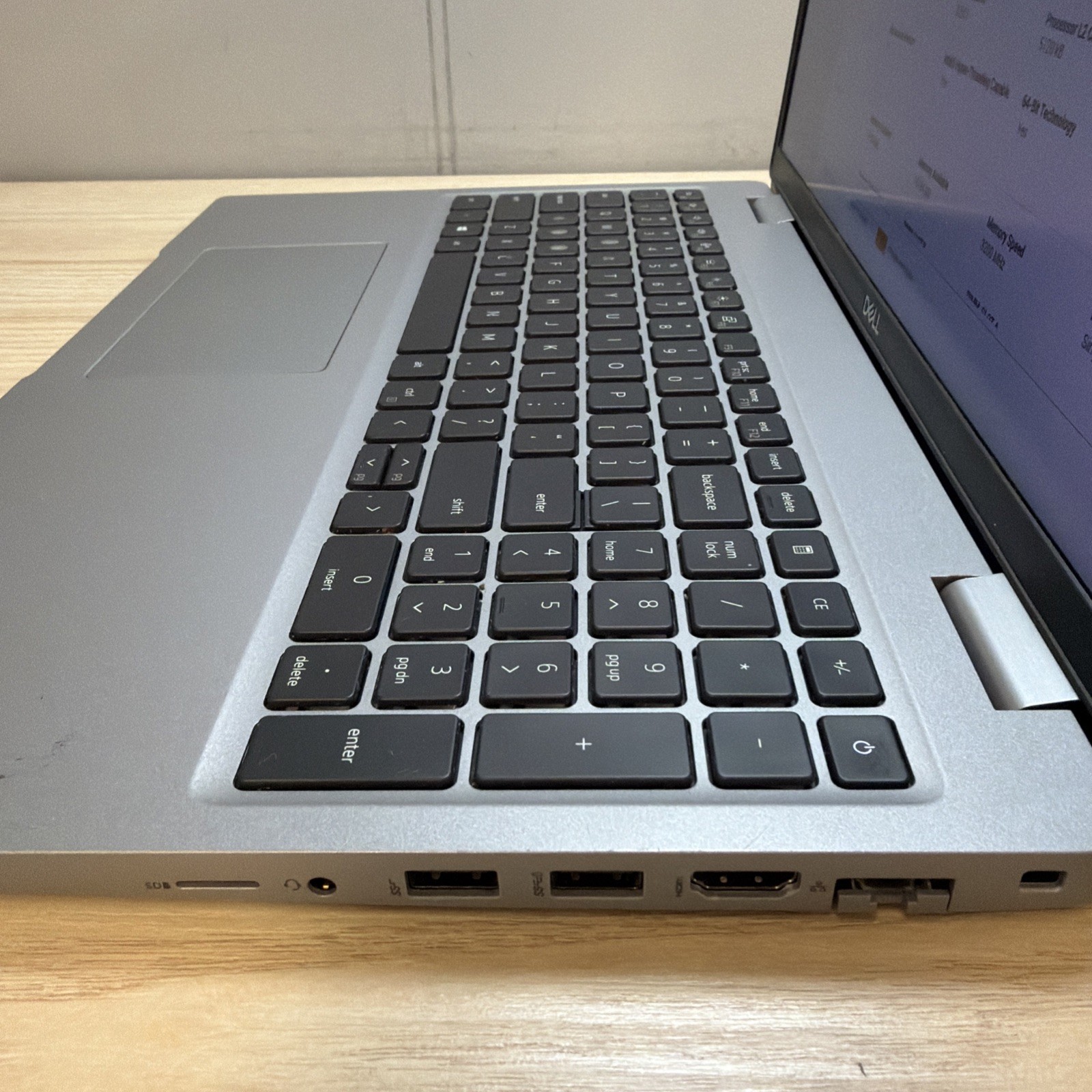 Dell Latitude 5520 i5-1145G7 16GB 512GB SSD 15″ FHD Win11 Fair