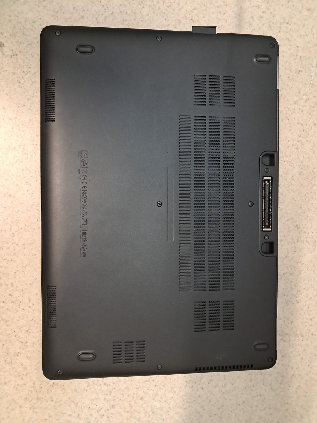 DELL LATITUDE E7470 Laptop w/ Intel Core i5-6300U 2.40GHz