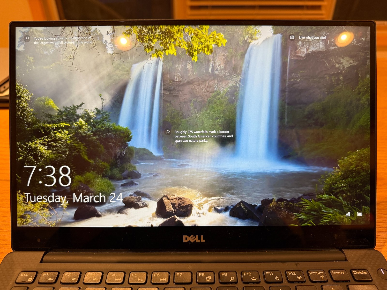 Dell XPS 13 9350 13″ Laptop Intel i7-6600U 233GB SSD
