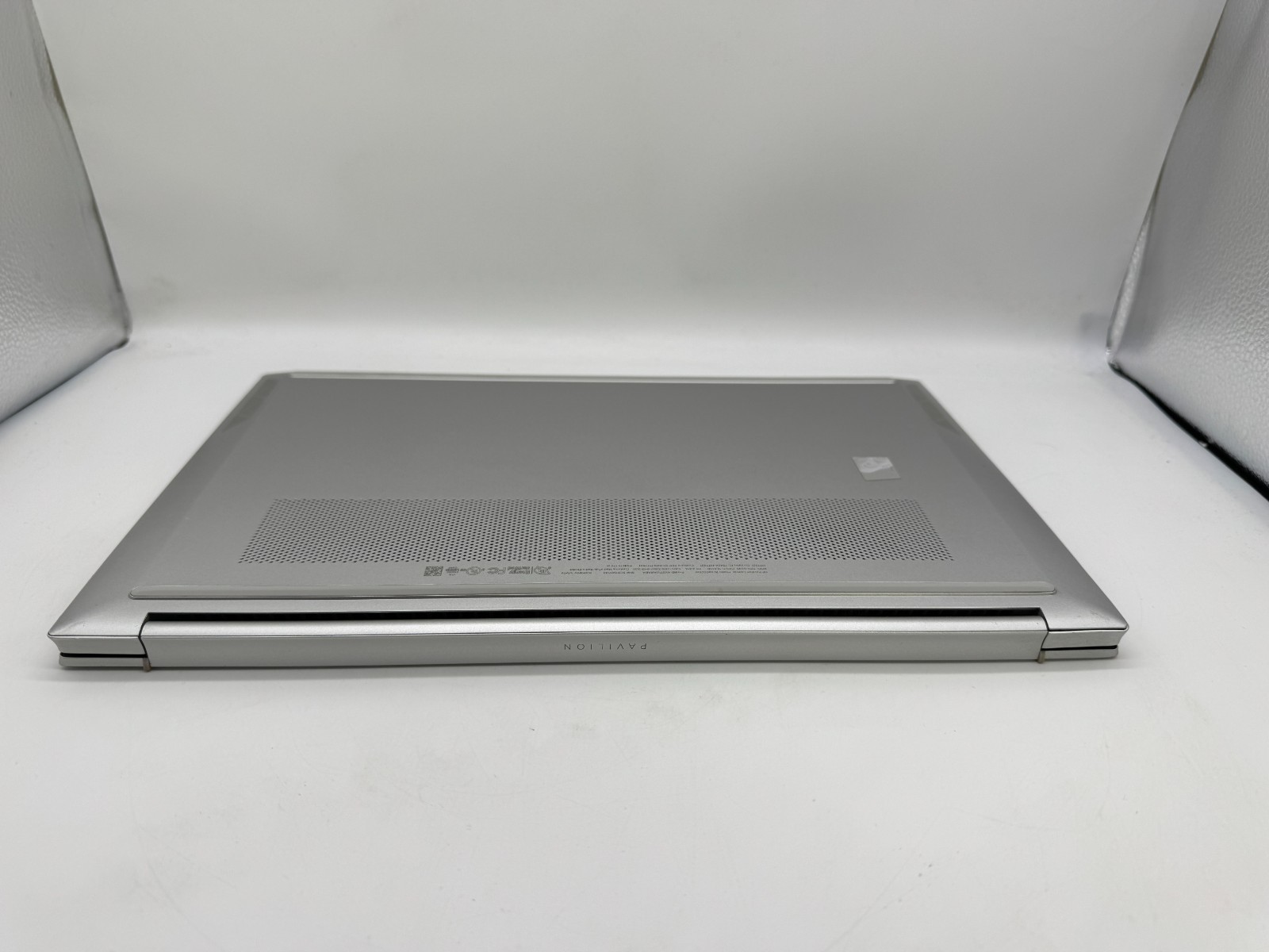 HP Pavilion 15-eg0025nr 15.6″ Laptop intel i7-1165G7 2.80GHz 16GB RAM 512GB SSD