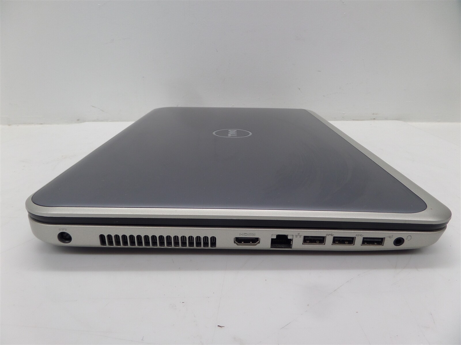 Dell Inspiron 5735 17″ Laptop w/ AMD A8-5545M APU 1.7GHz 8GB RAM – No HDD