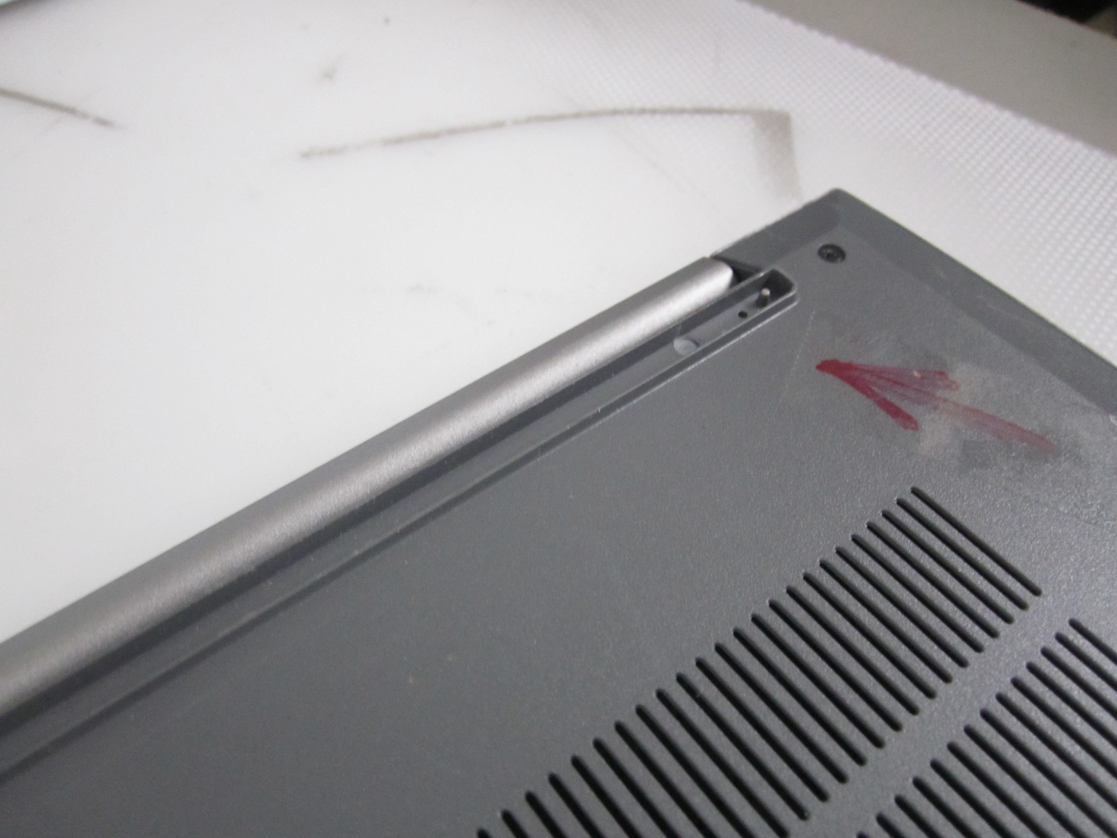 Lenovo ThinkBook 15 G2 ITL I7-1165G7 2.80GHZ NO OS/AC FOR PARTS ONLY