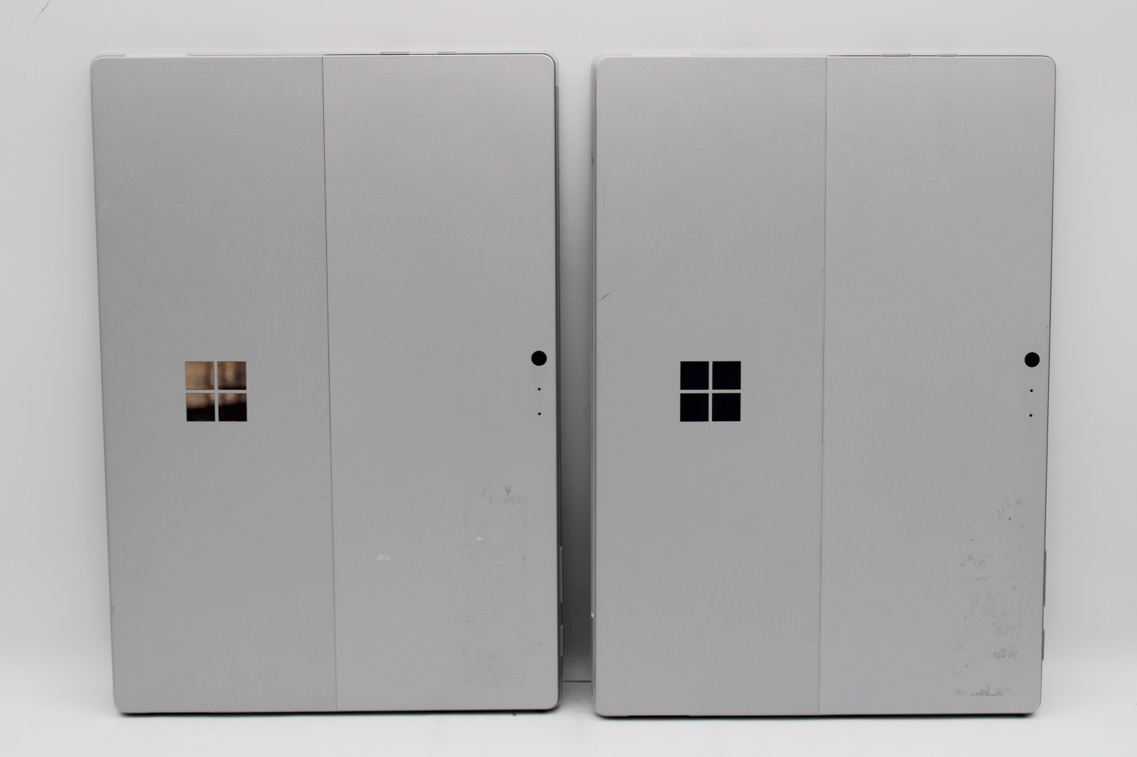Lot of 2 Microsoft Surface Pro 5 Tablets 1796 _ m3-7Y30 _ 4GB / 128GB *PARTS