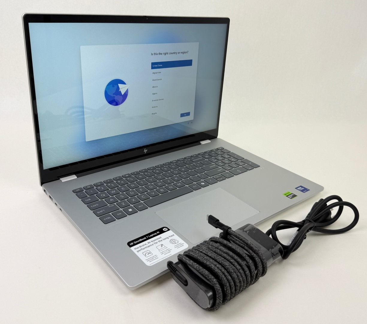 HP OmniBook 7 17-dc0073cl 17.3″ FHD Touch Ultra 7 258V 32GB 1TB RTX 4050 W11 Scr